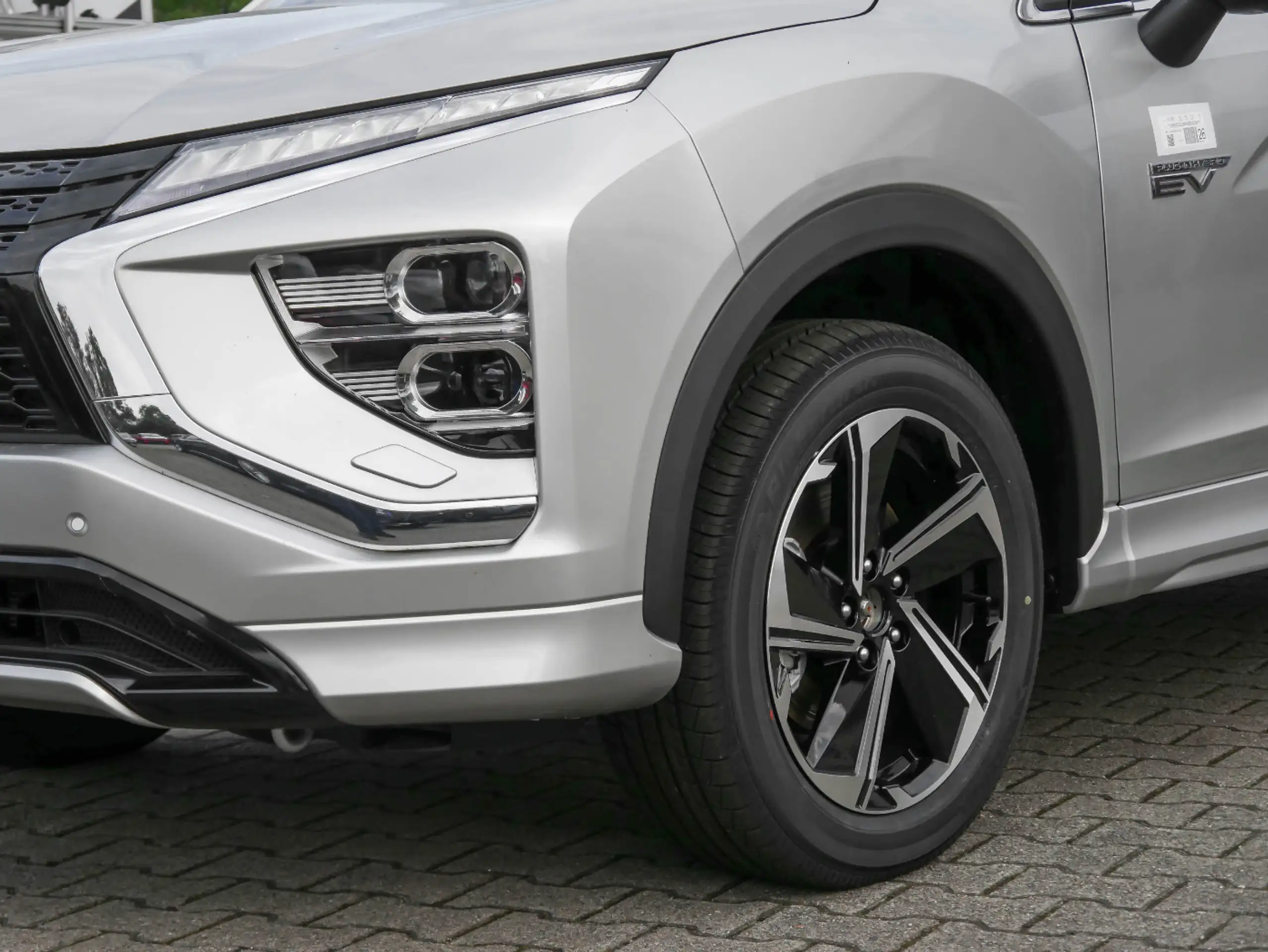 Mitsubishi - Eclipse Cross