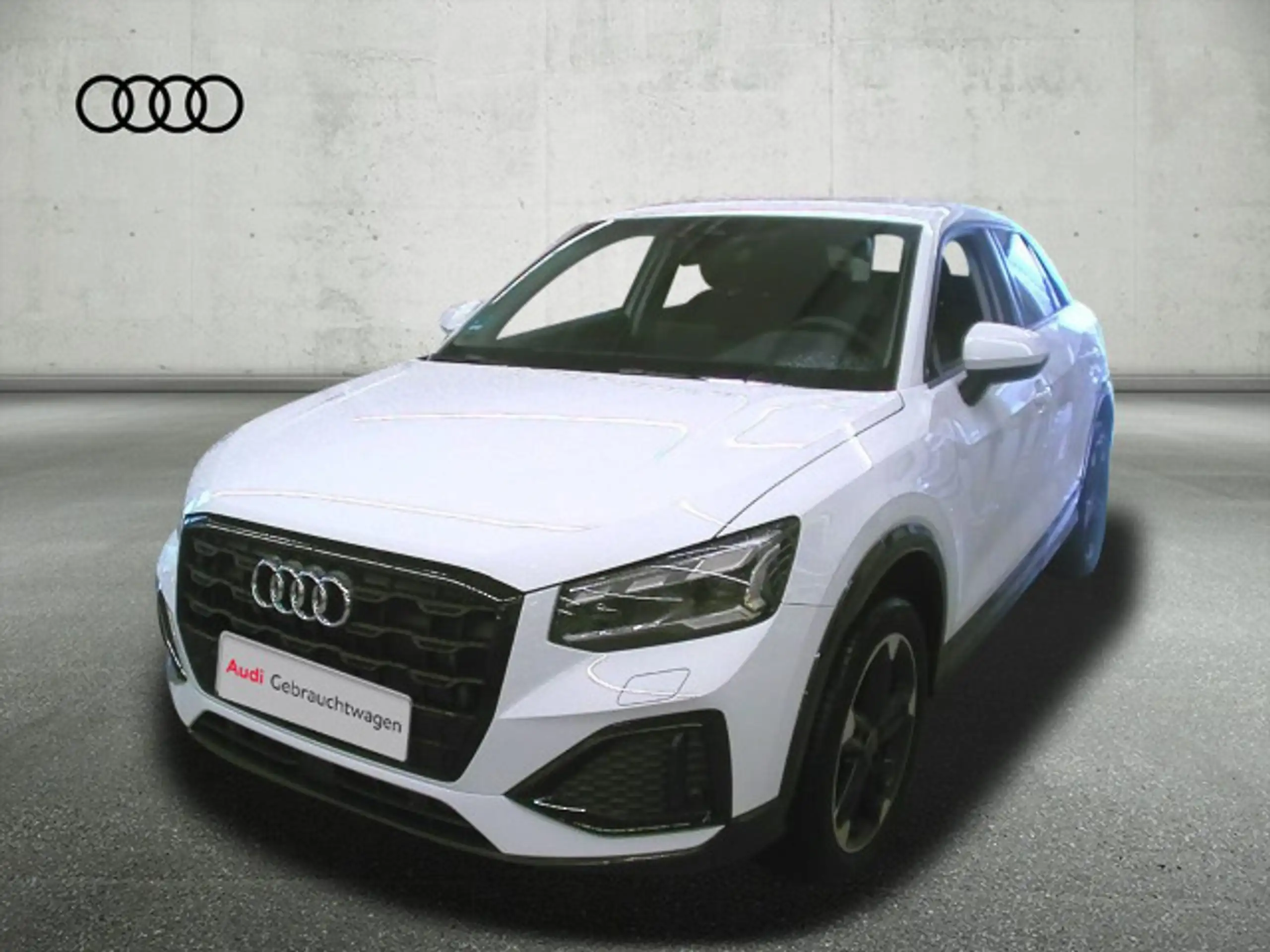 Audi - Q2