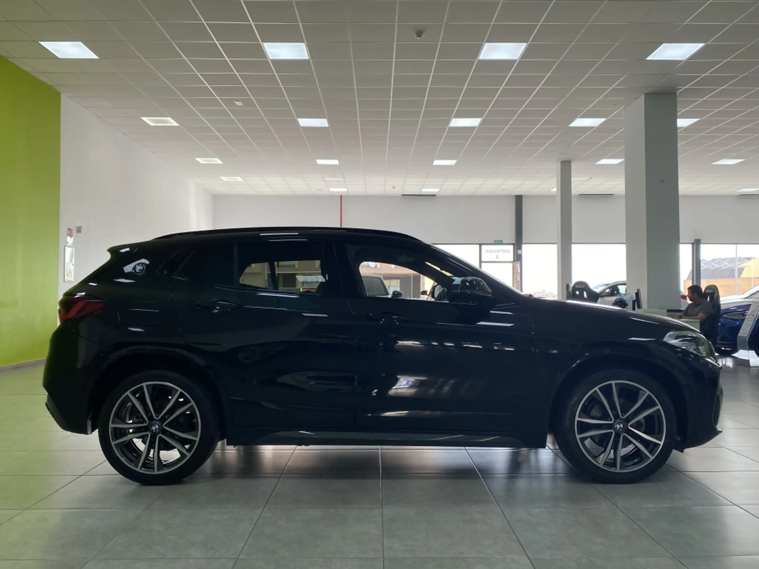 BMW - X2