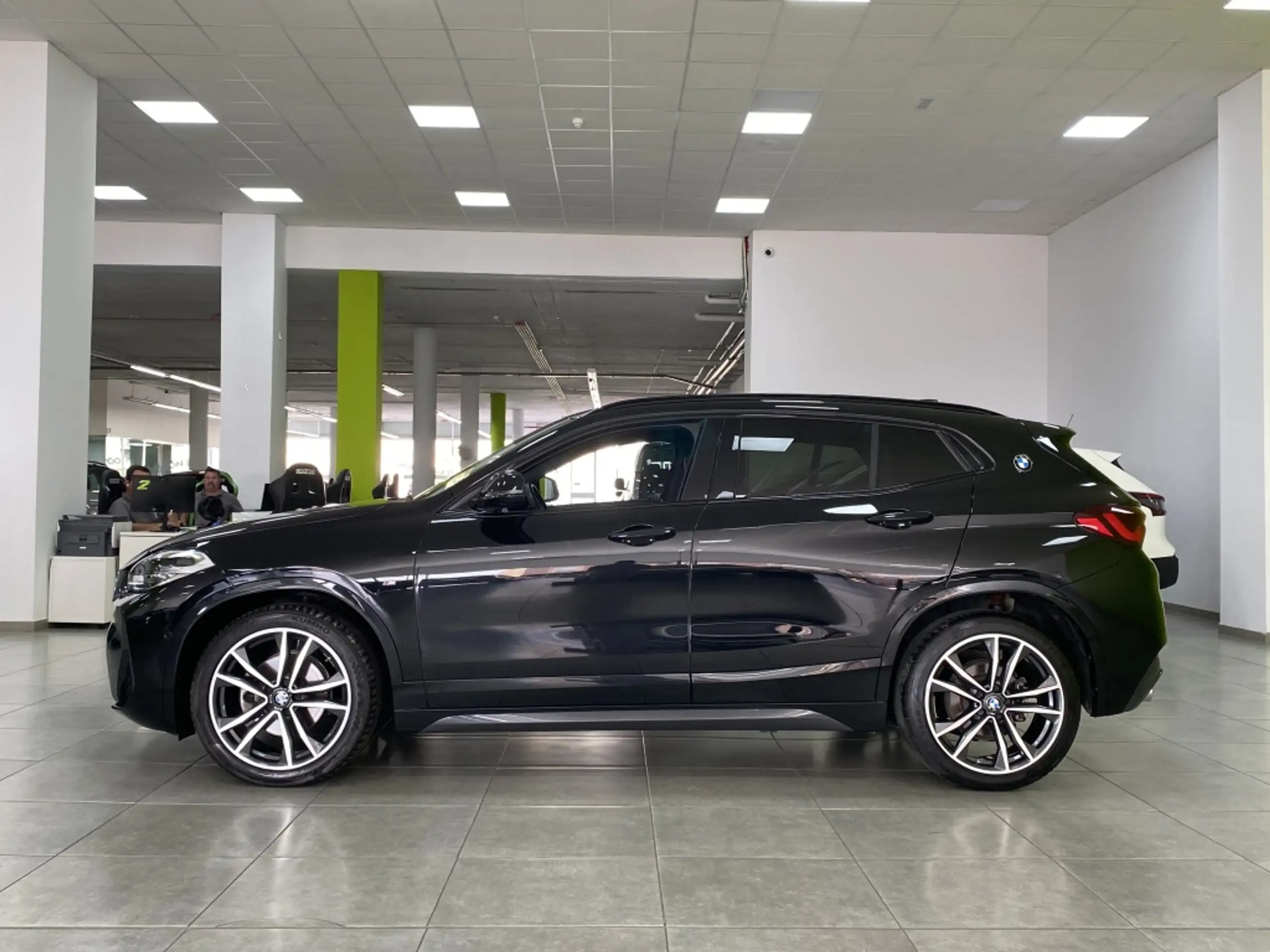 BMW - X2