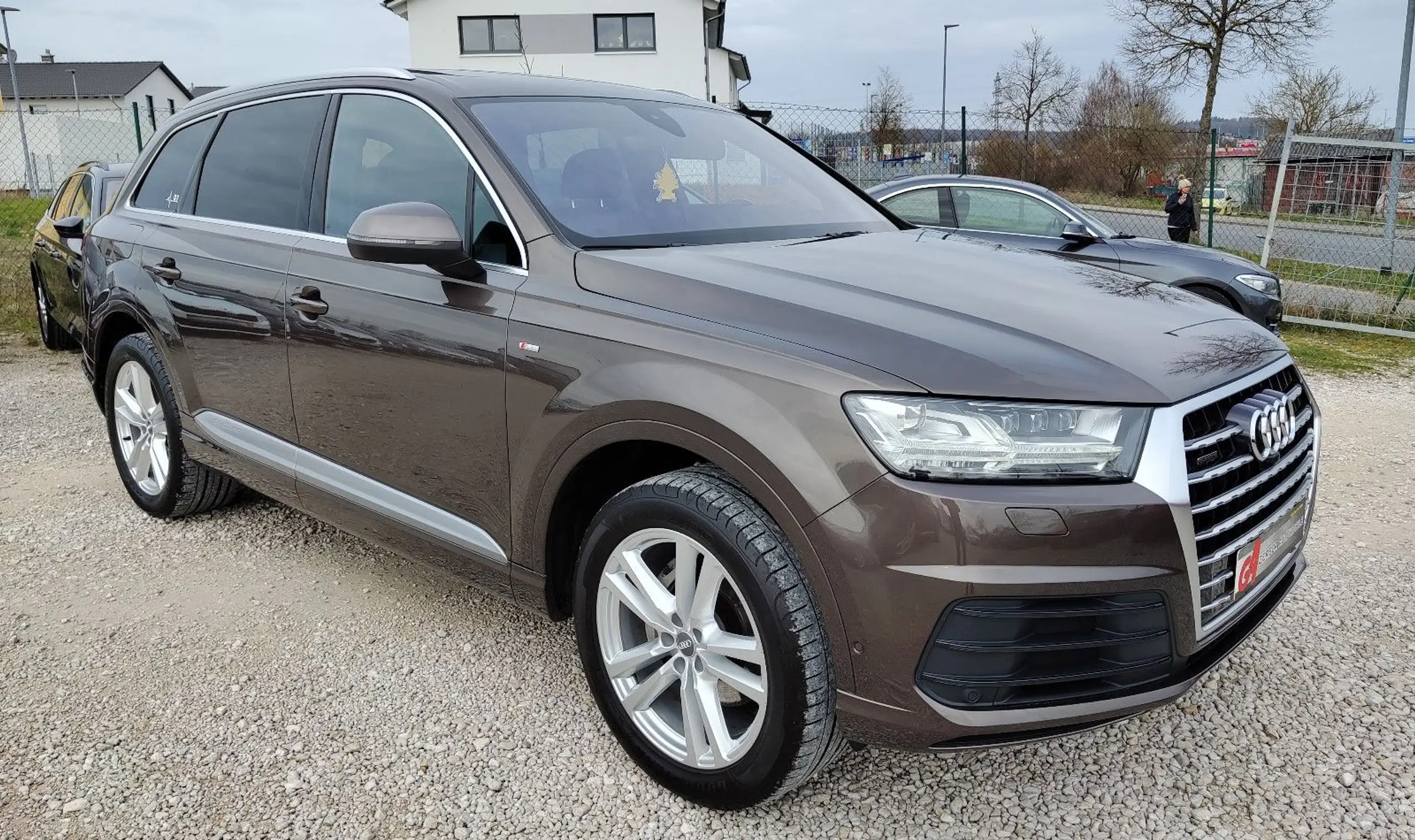 Audi - Q7