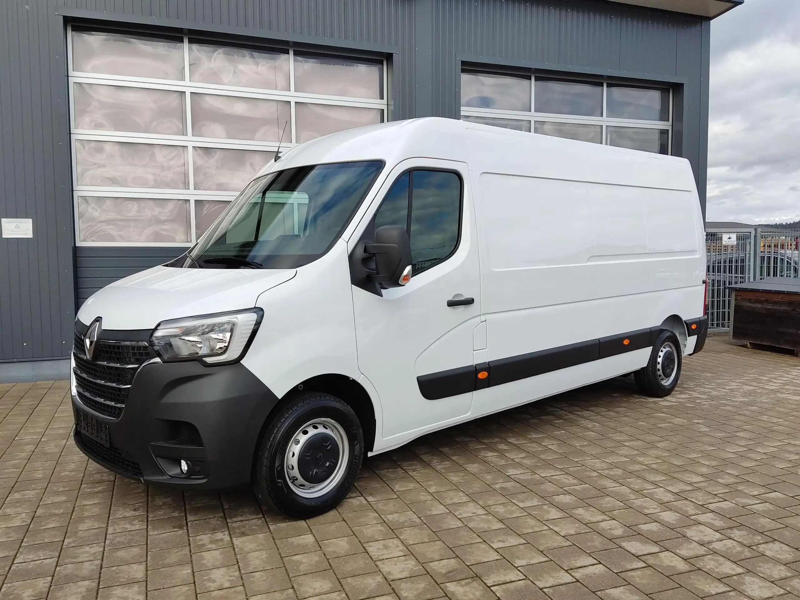 Renault - Master