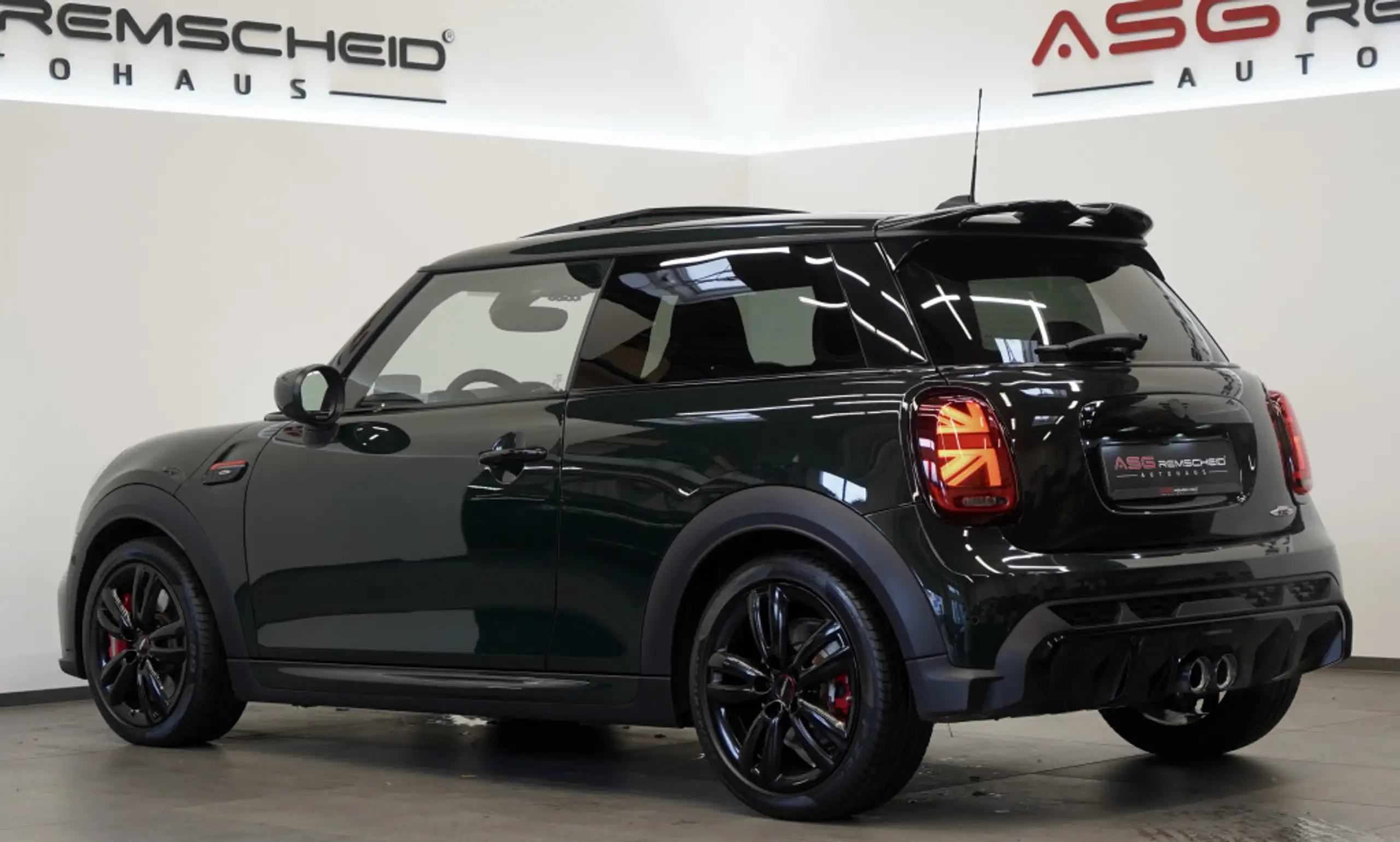 MINI - John Cooper Works Clubman