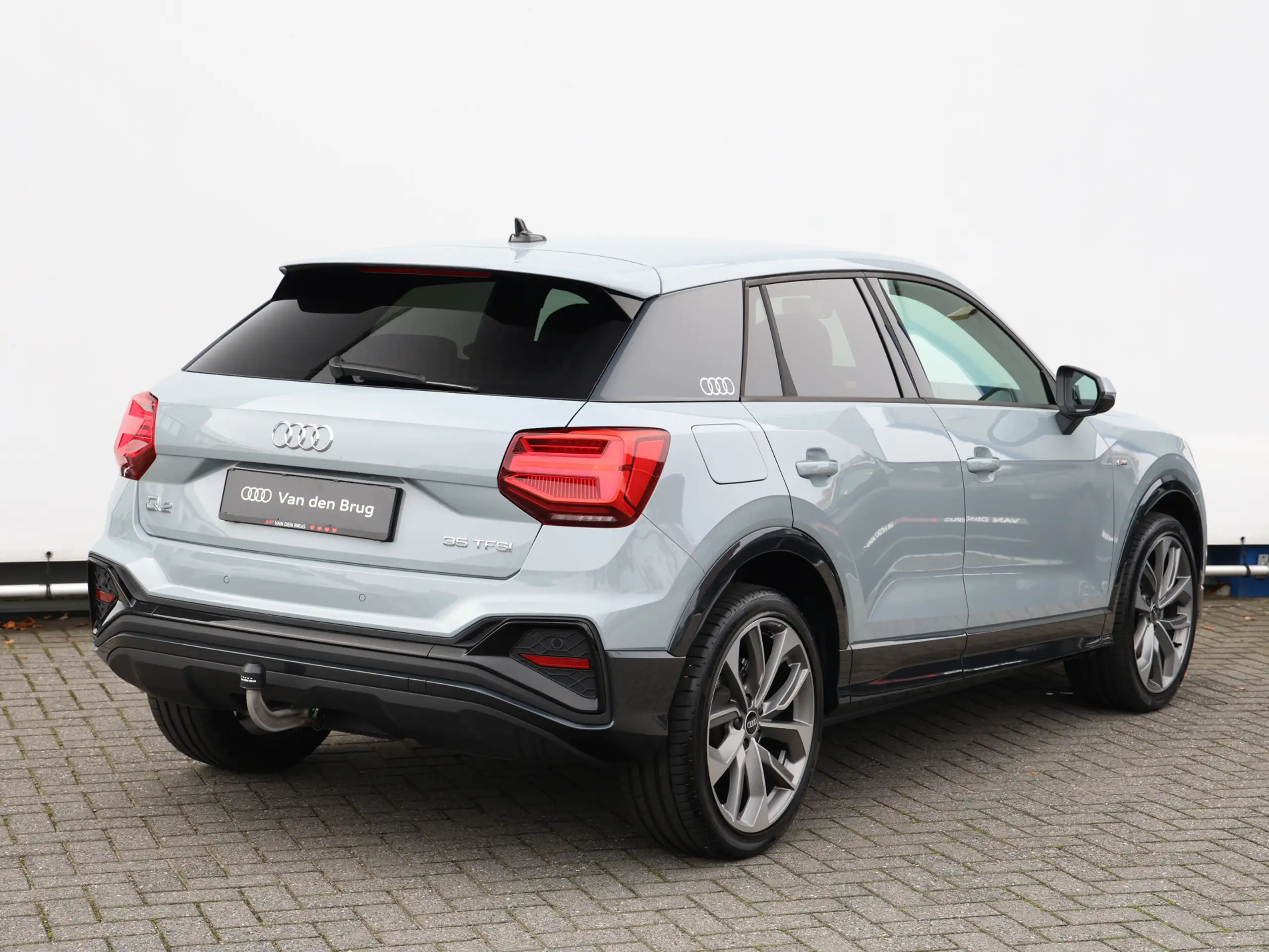 Audi - Q2