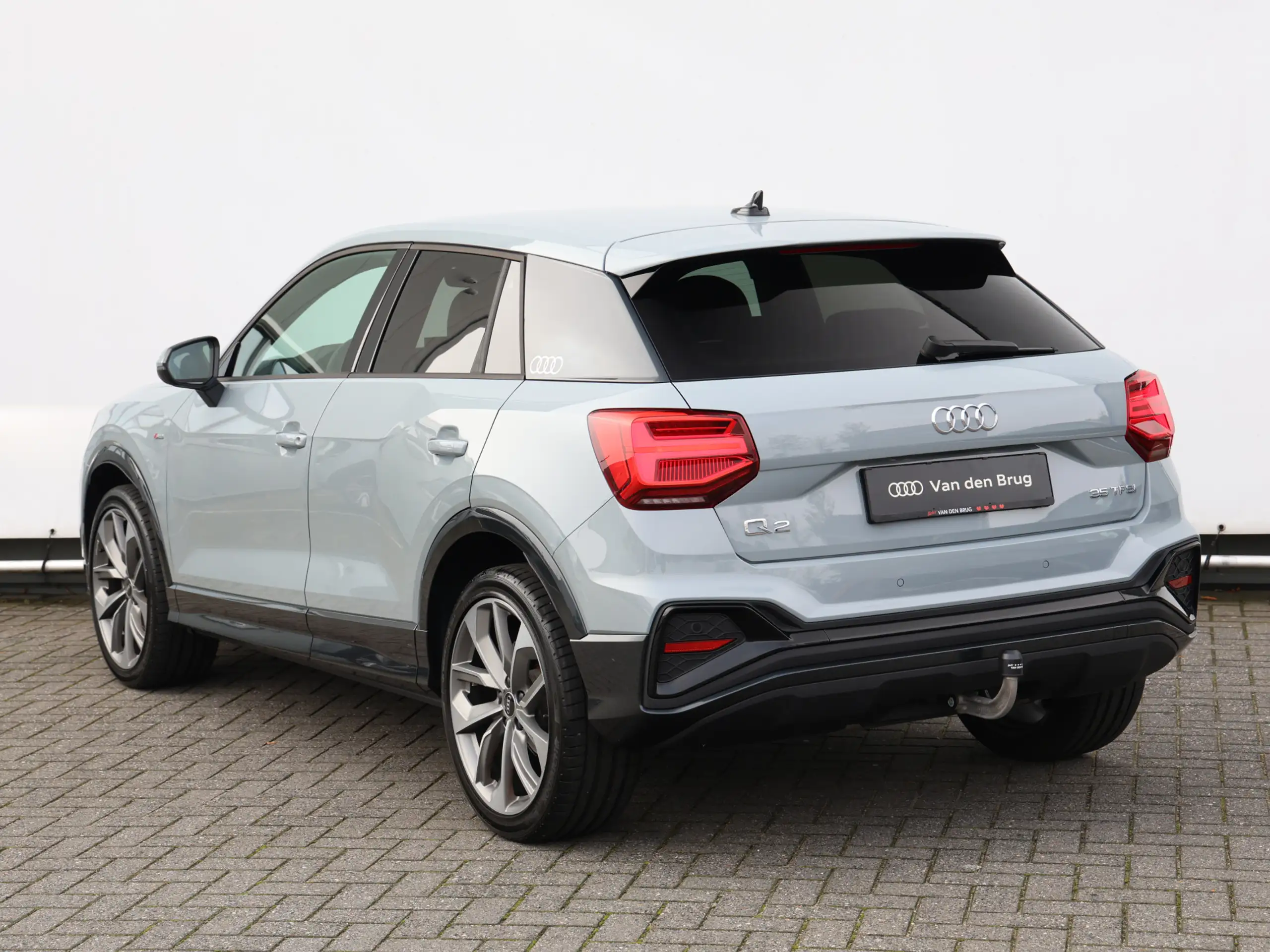 Audi - Q2