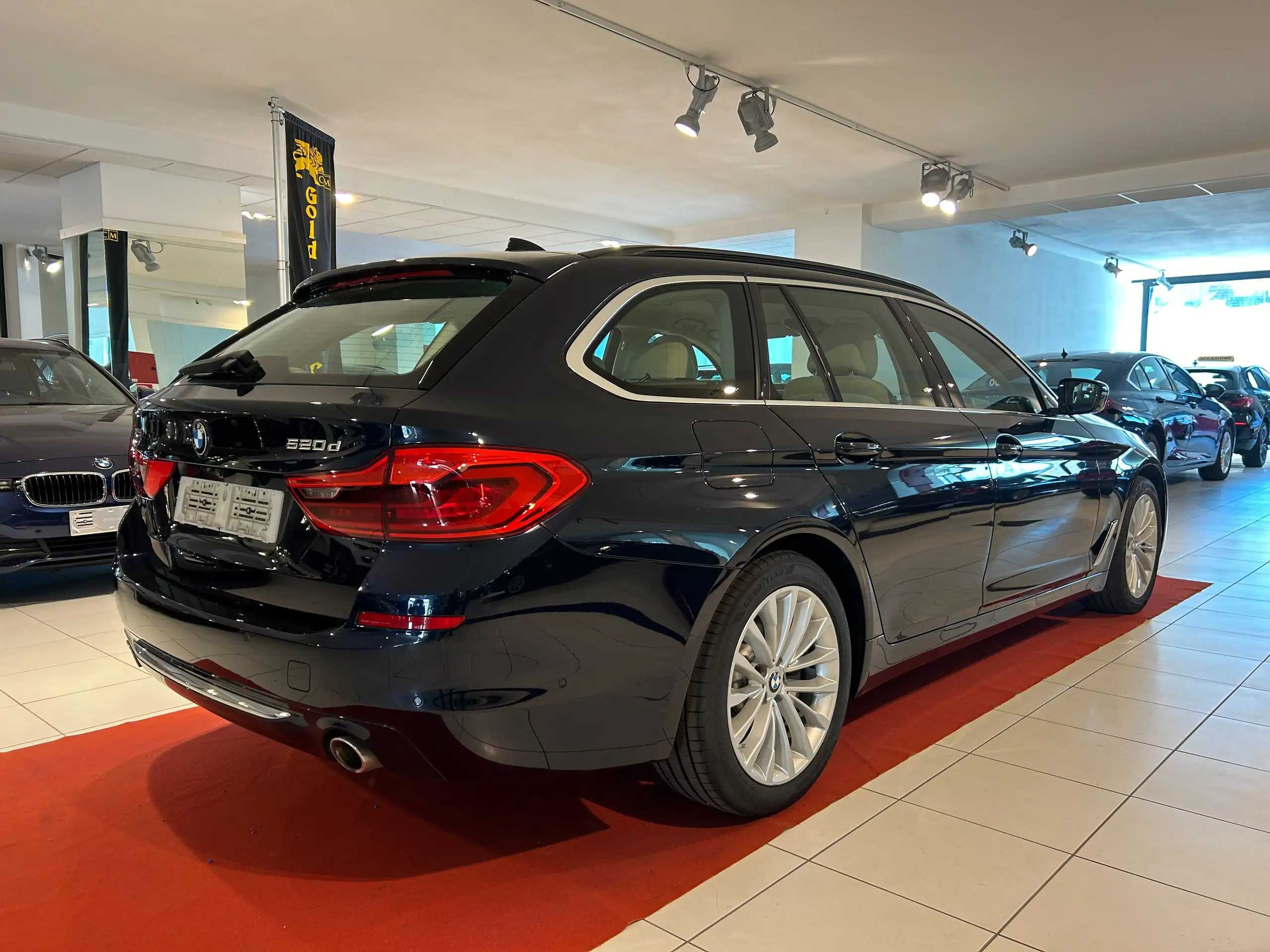 BMW - 520