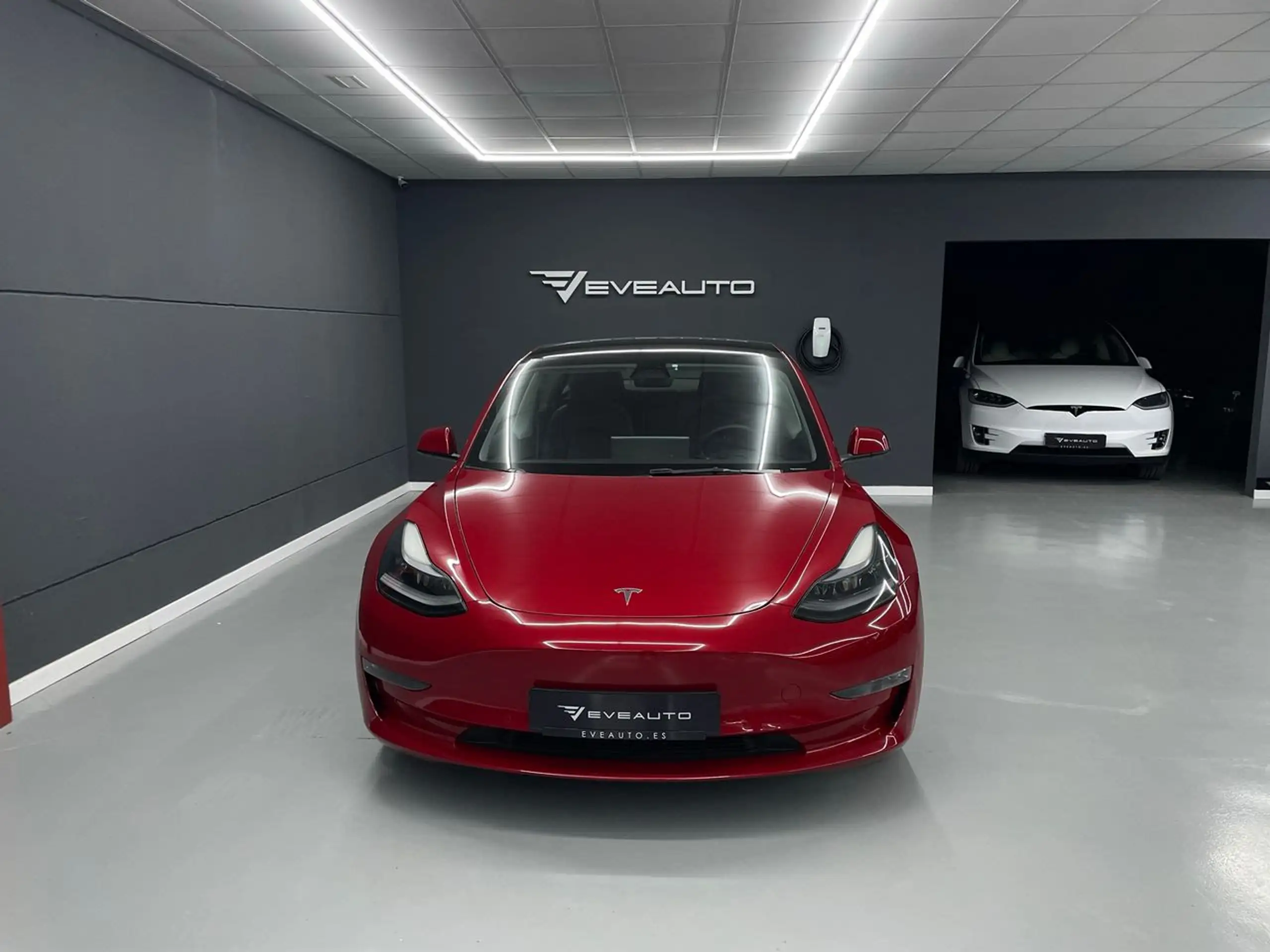 Tesla - Model 3