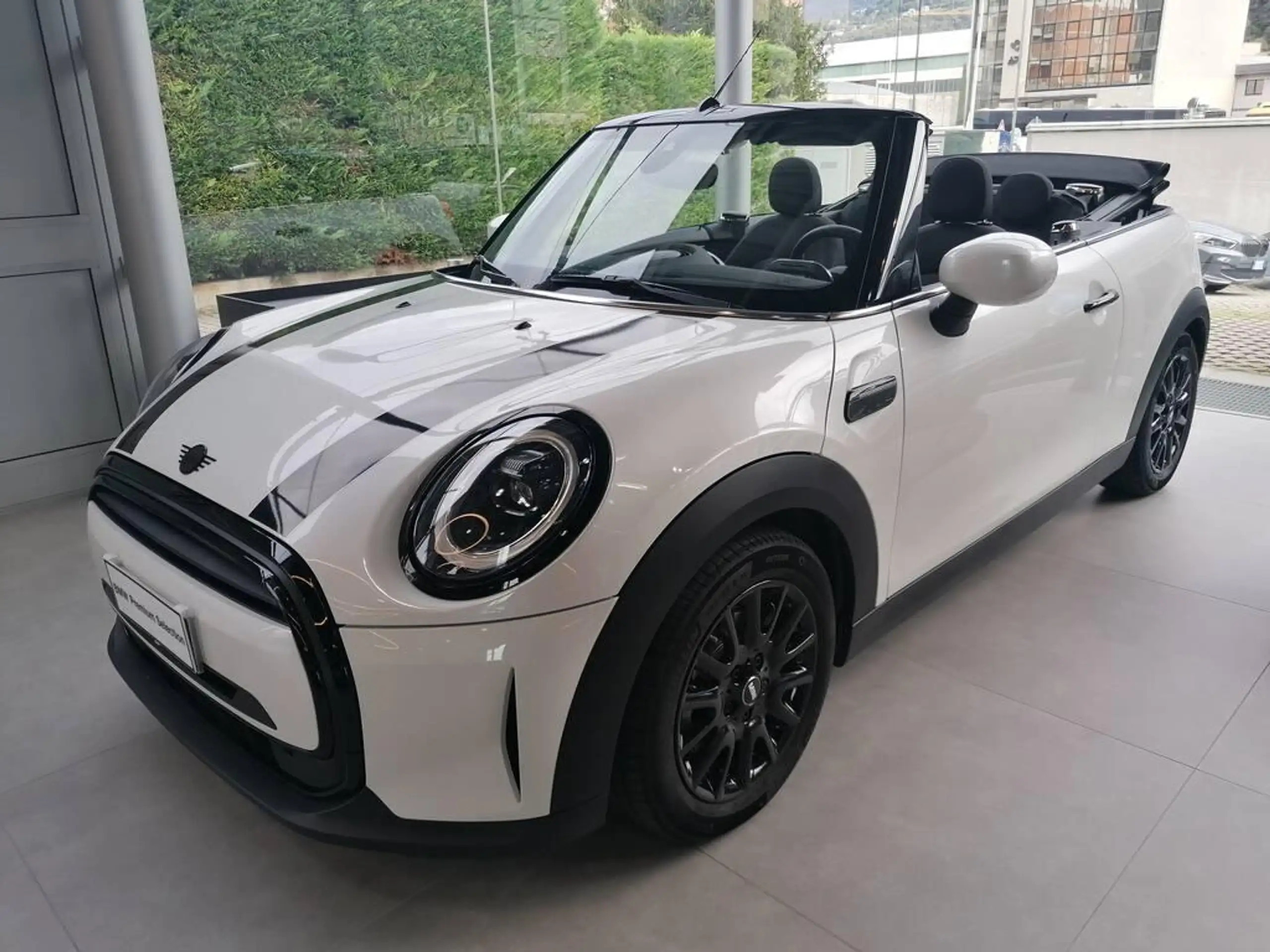 MINI - Cooper Cabrio