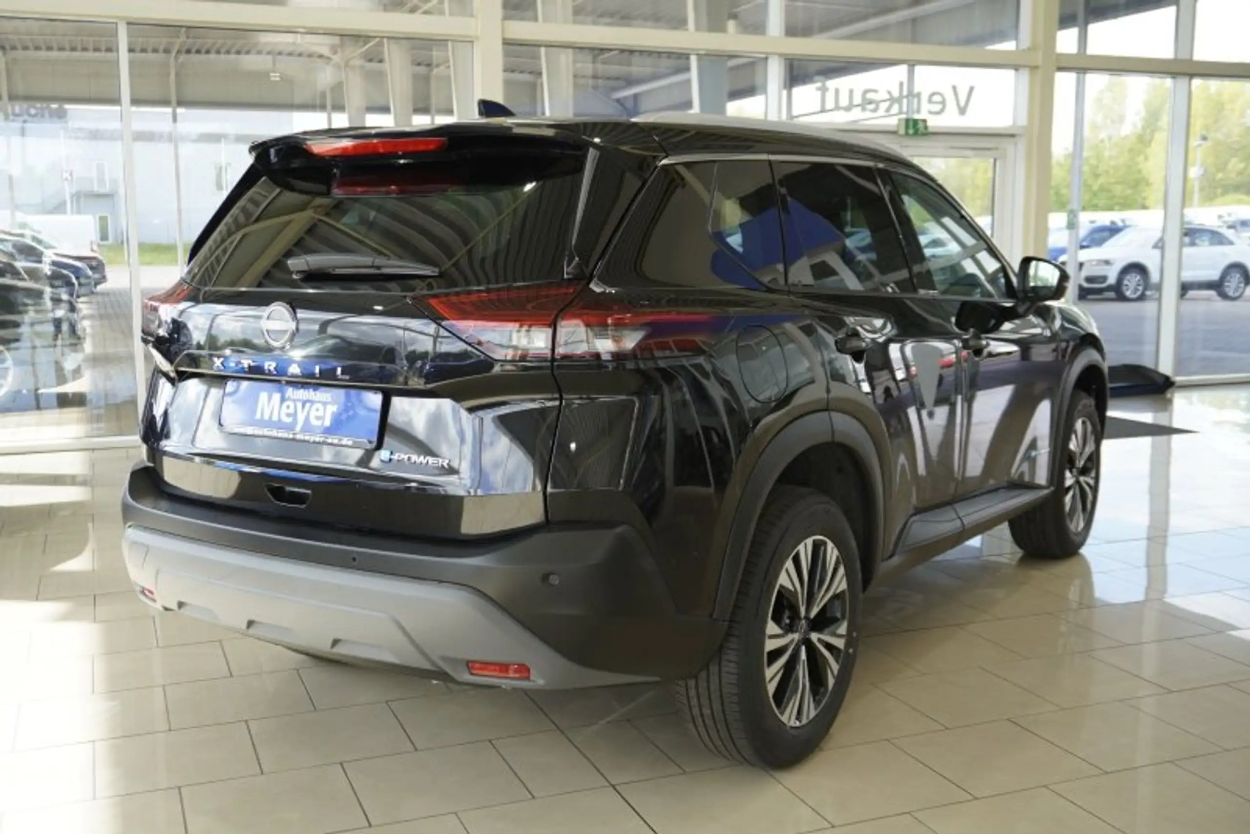 Nissan - X-Trail