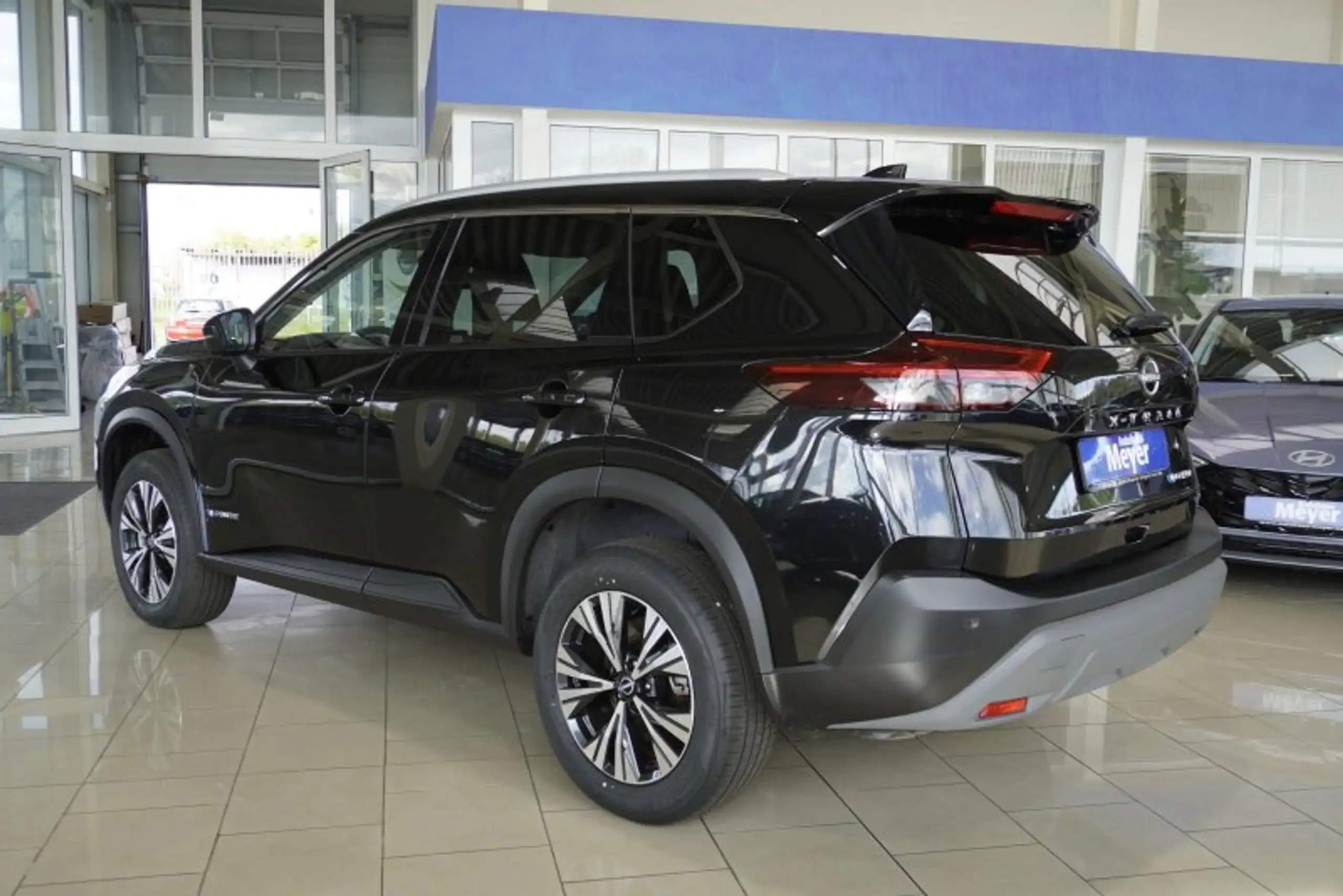 Nissan - X-Trail