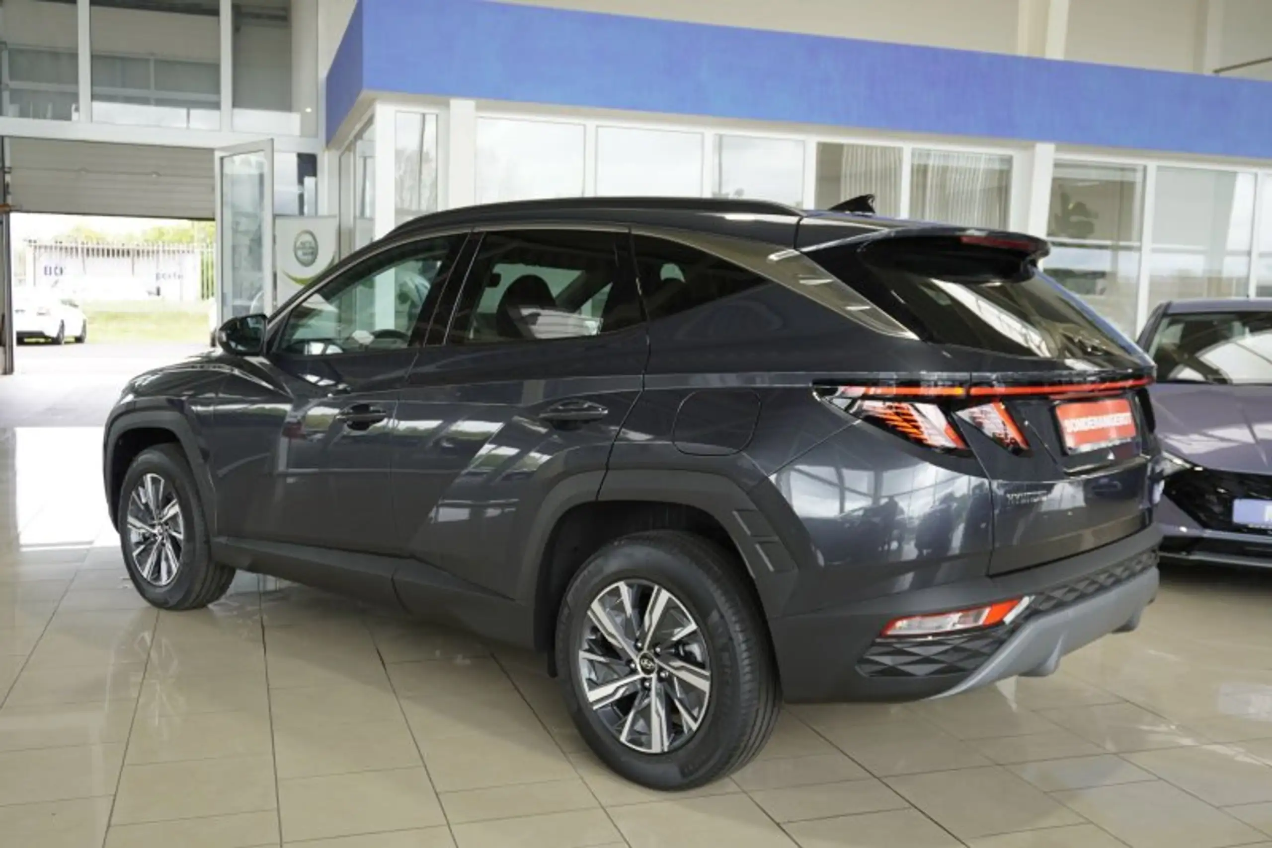 Hyundai - TUCSON