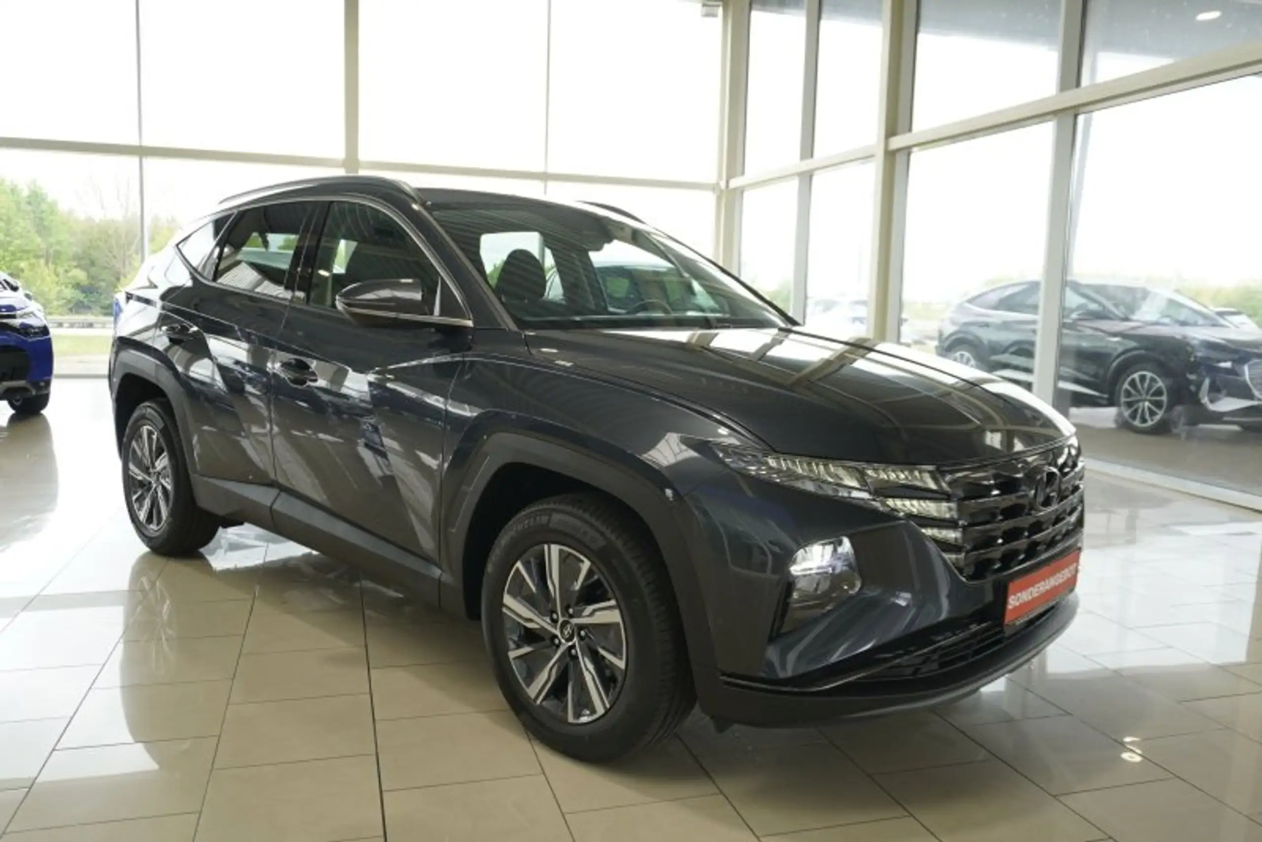 Hyundai - TUCSON