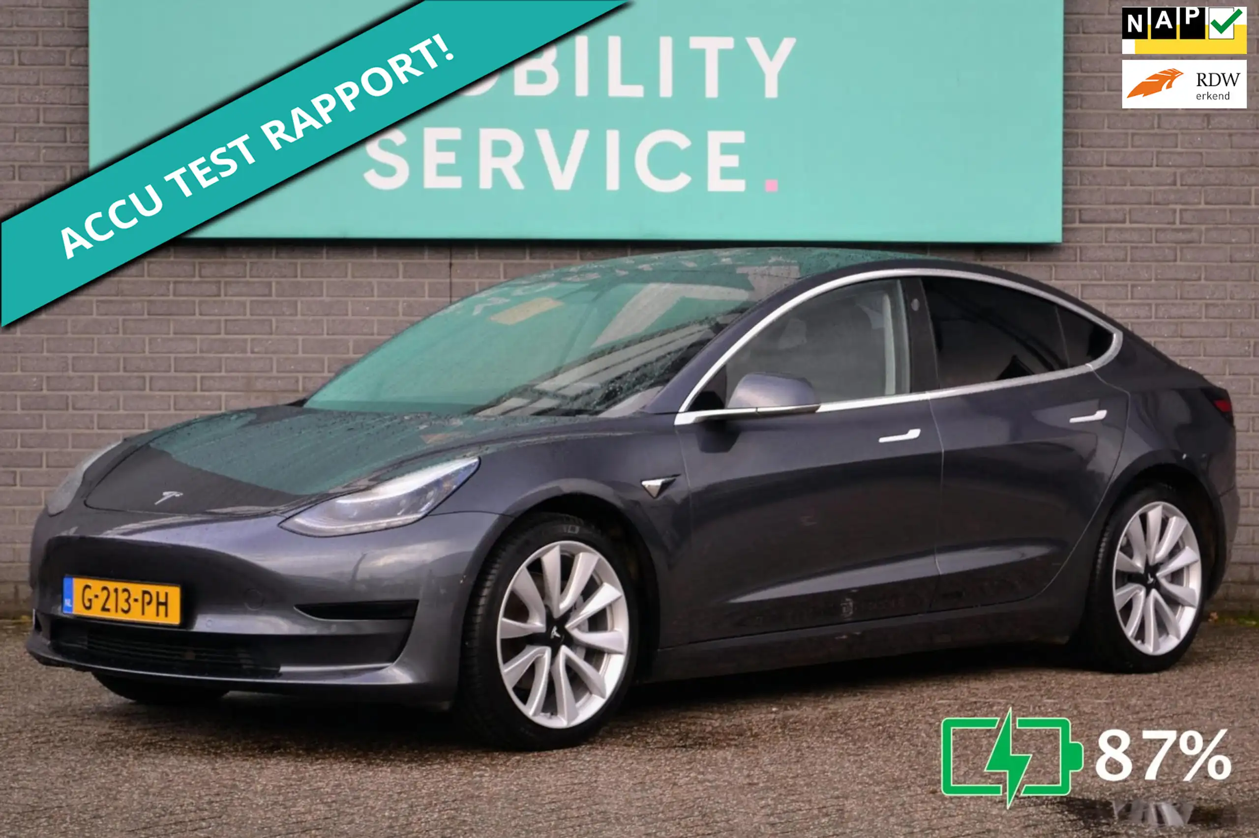 Tesla - Model 3