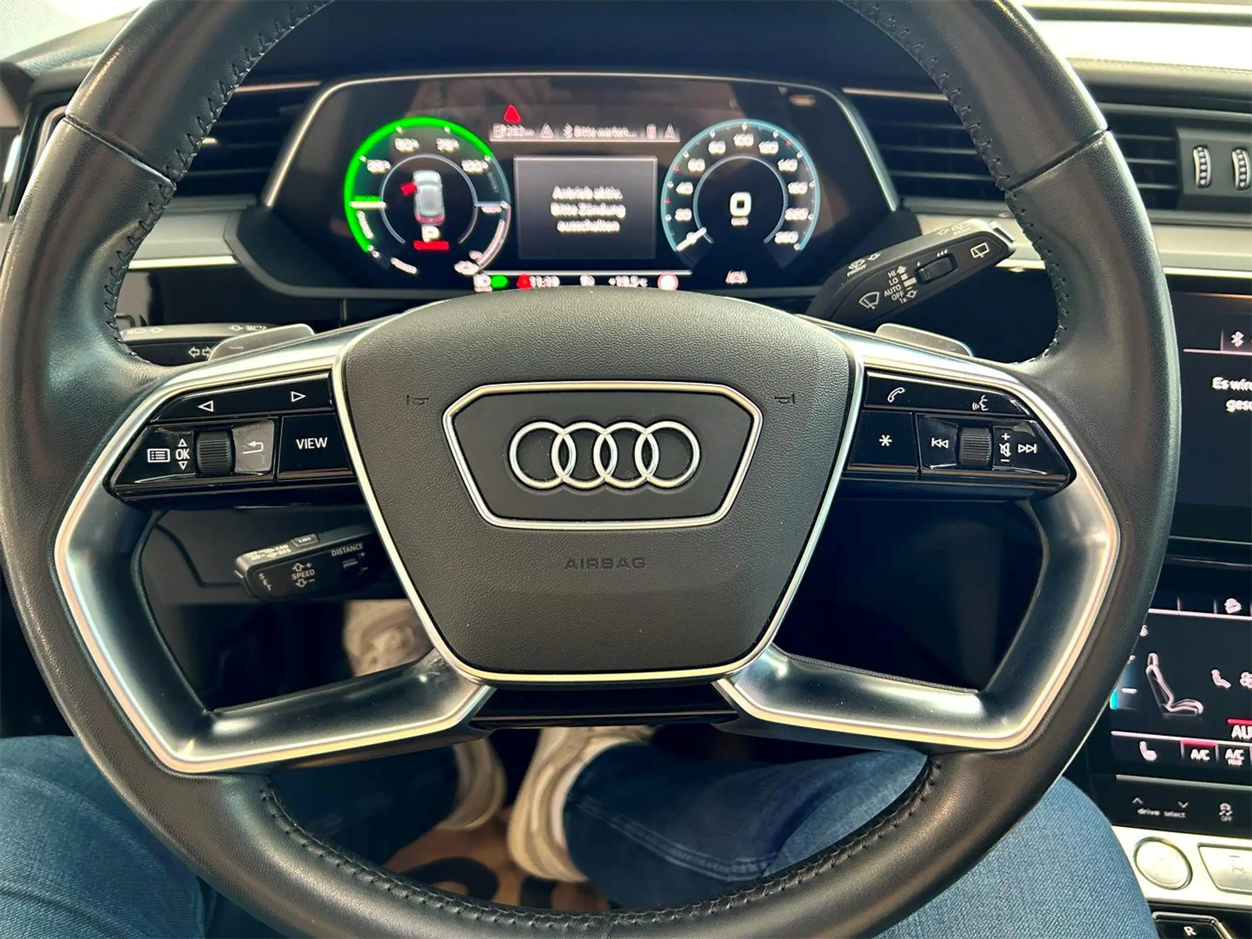 Audi - e-tron