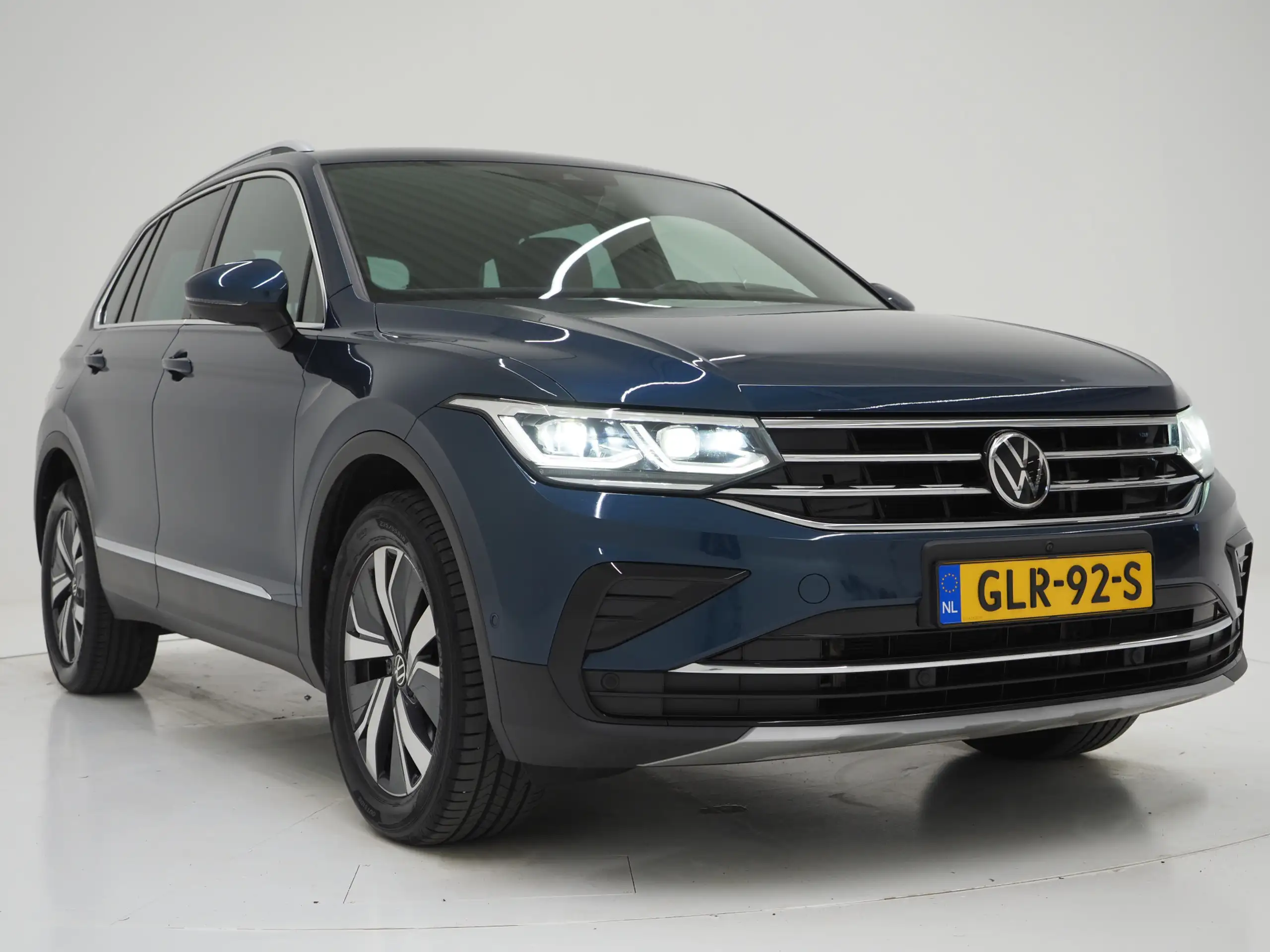 Volkswagen - Tiguan