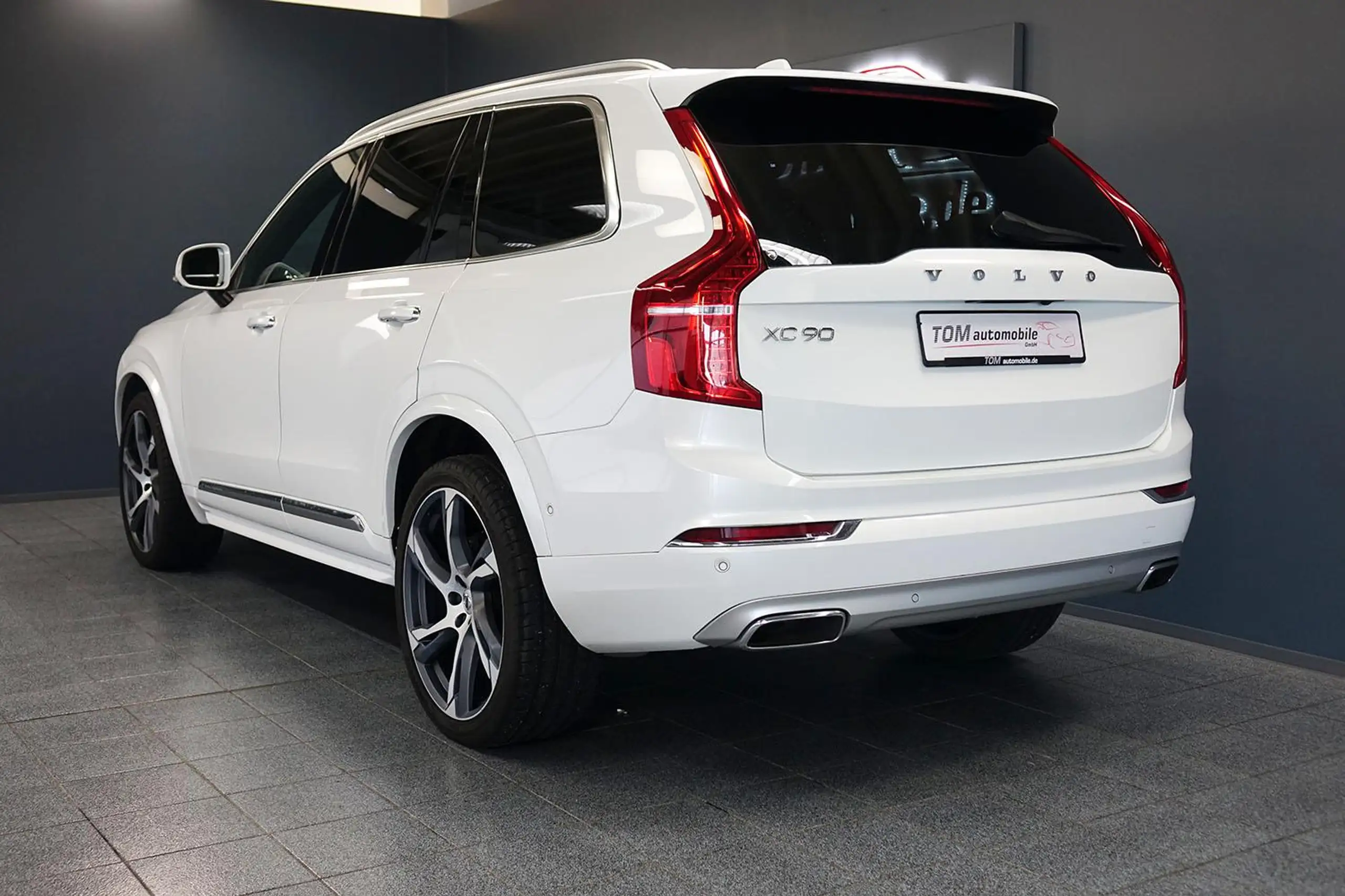 Volvo - XC90