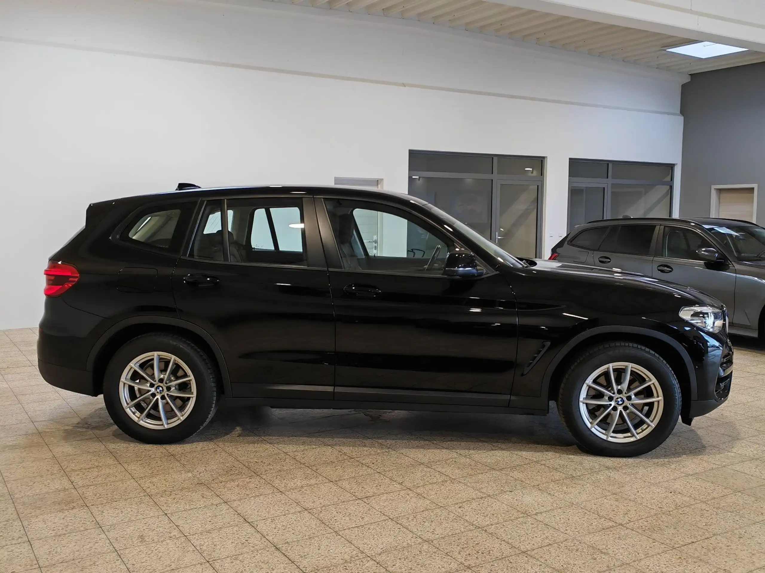 BMW - X3