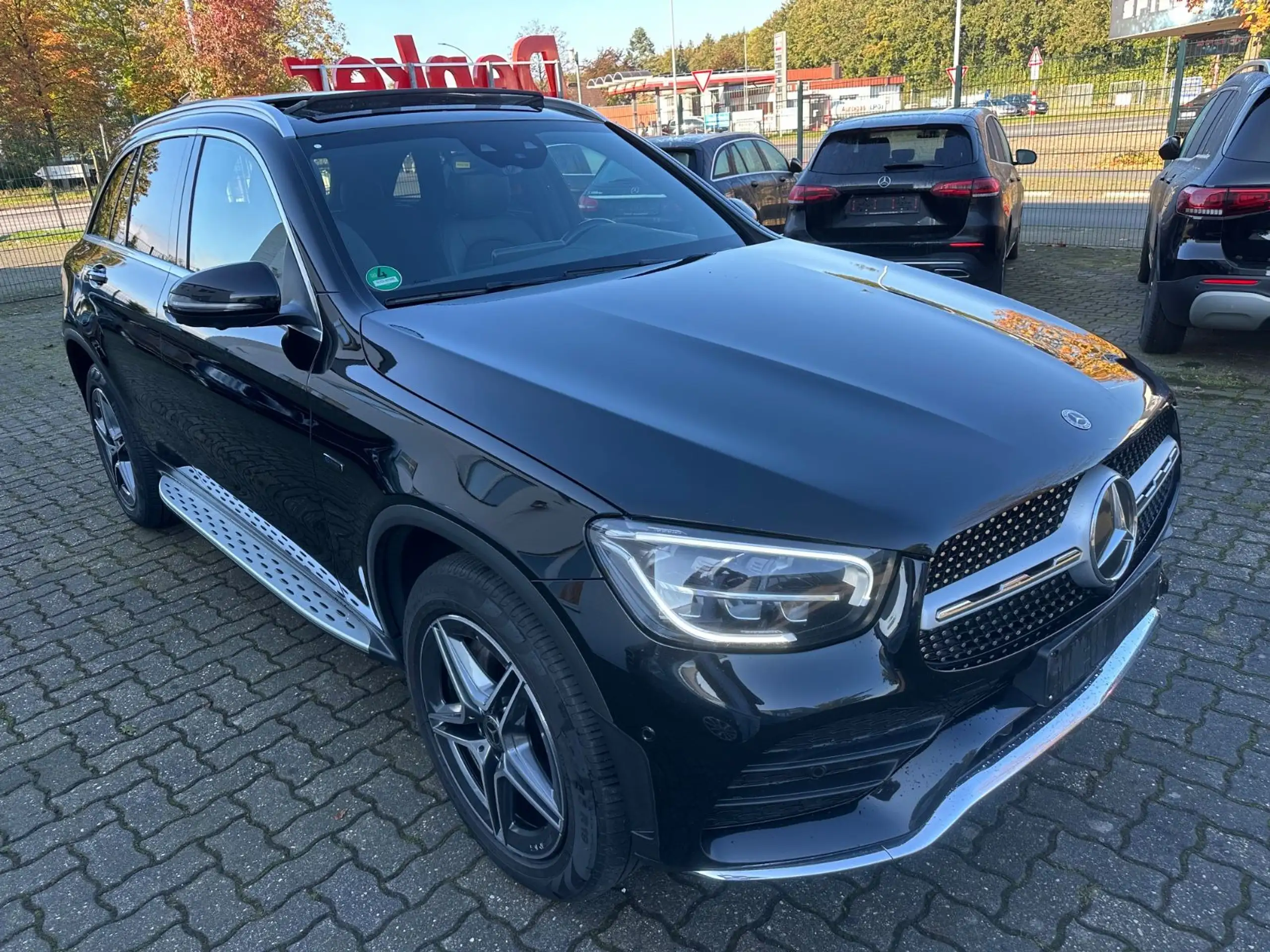 Mercedes-Benz - GLC 300