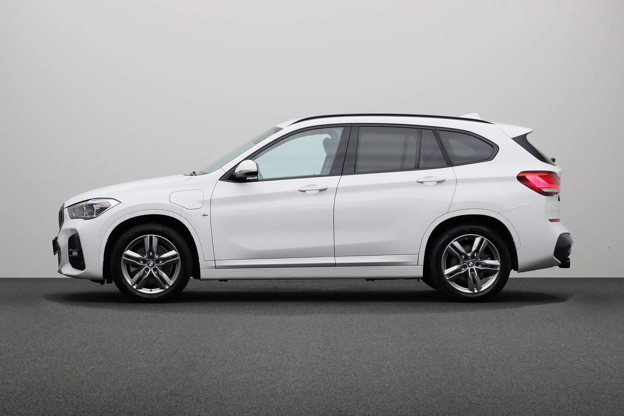 BMW - X1