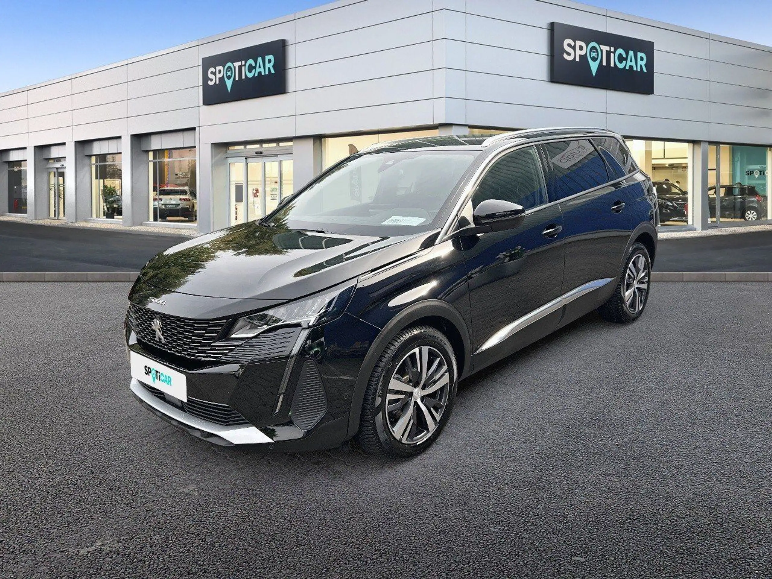 Peugeot - 5008