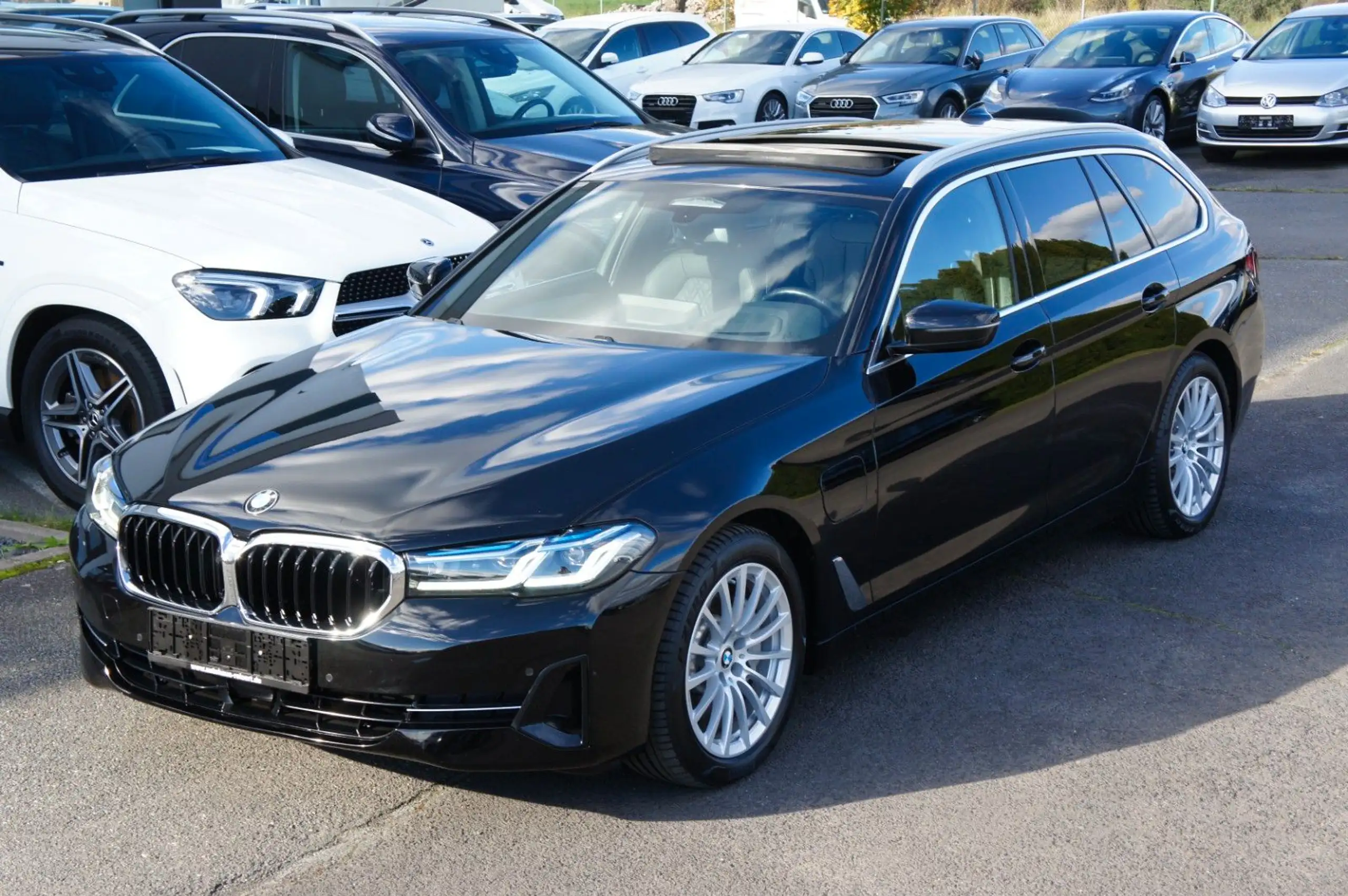 BMW - 530