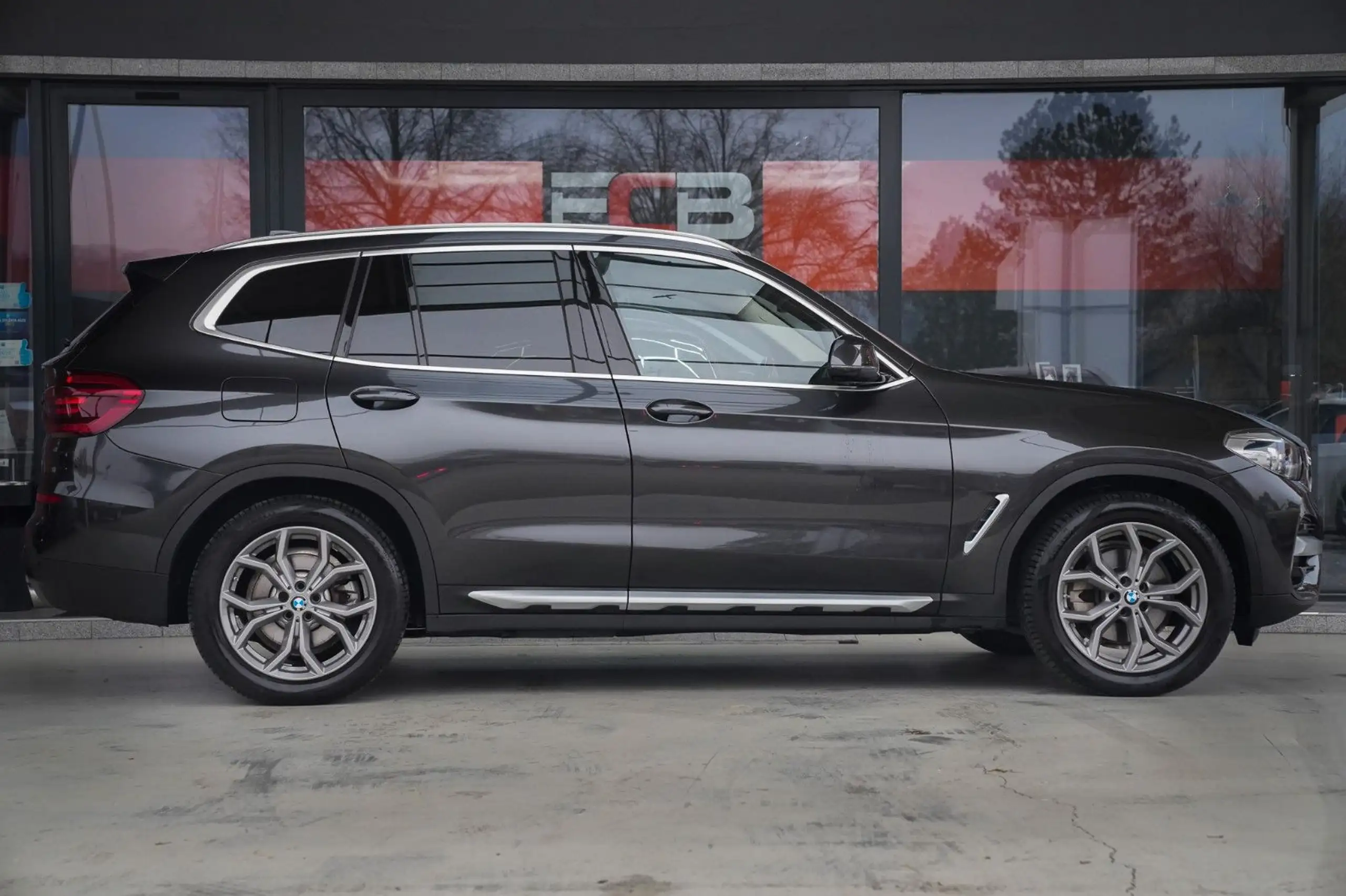 BMW - X3