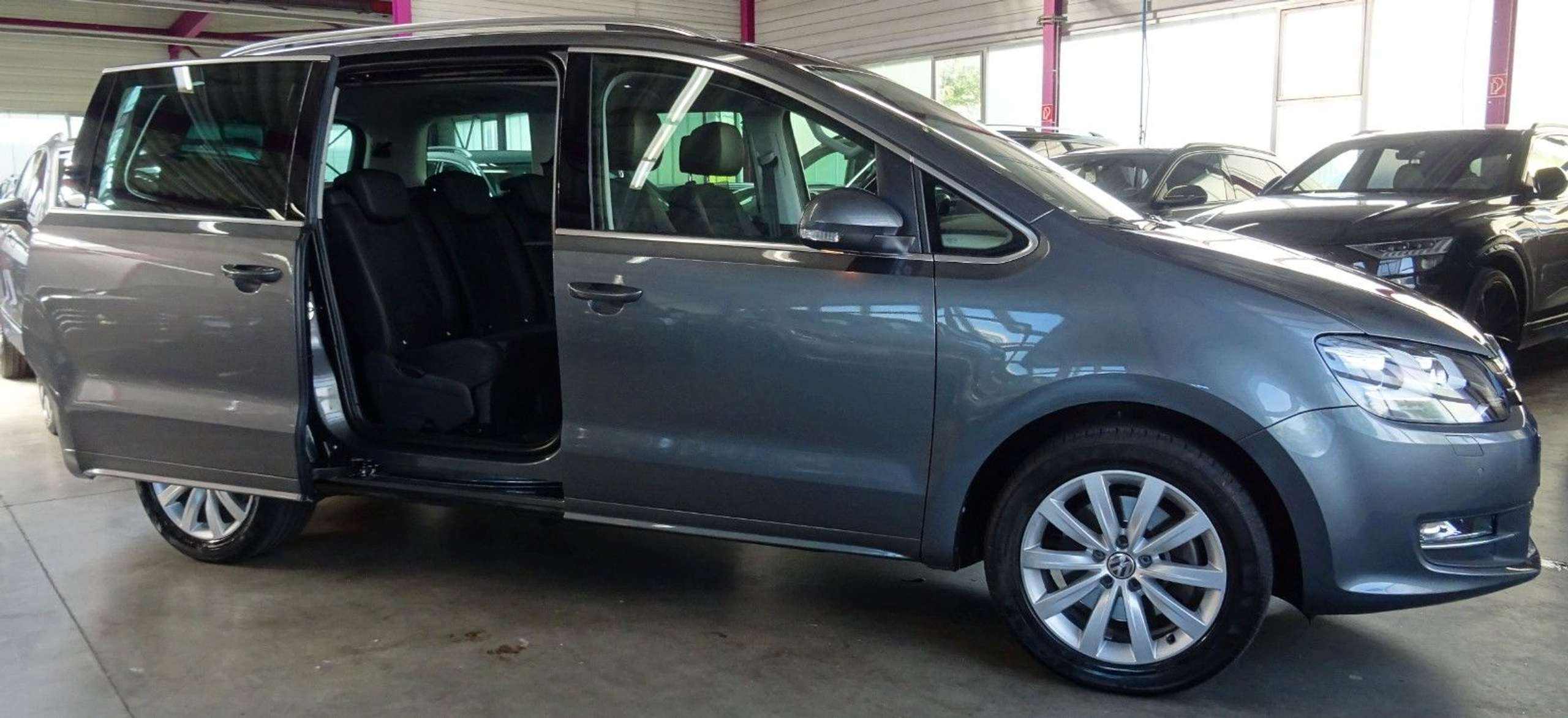 Volkswagen - Sharan