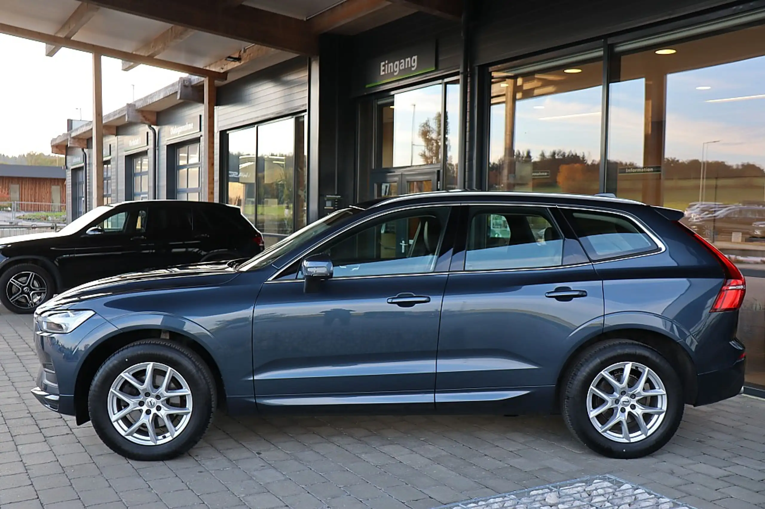 Volvo - XC60