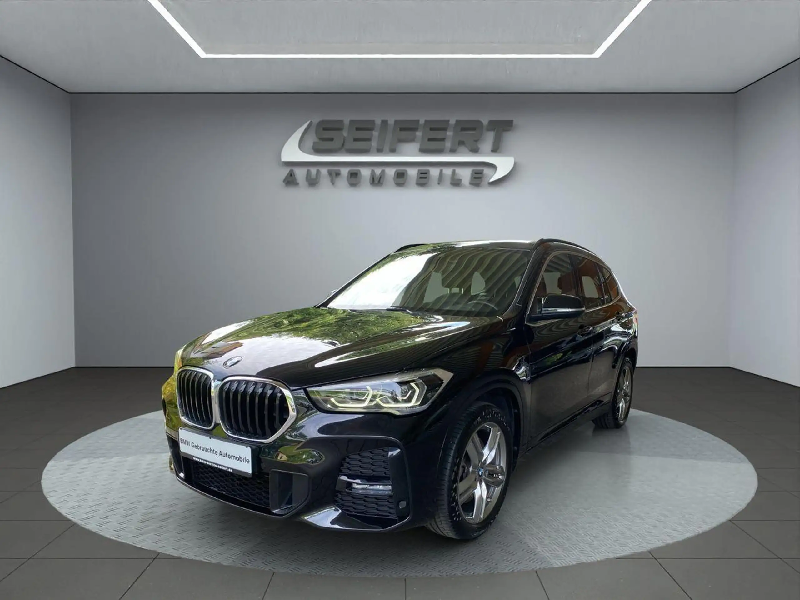 BMW - X1