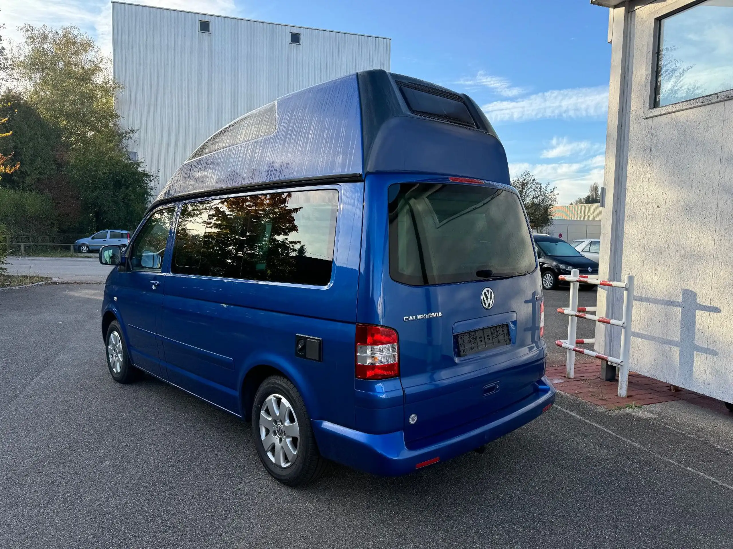 Volkswagen - T5 California