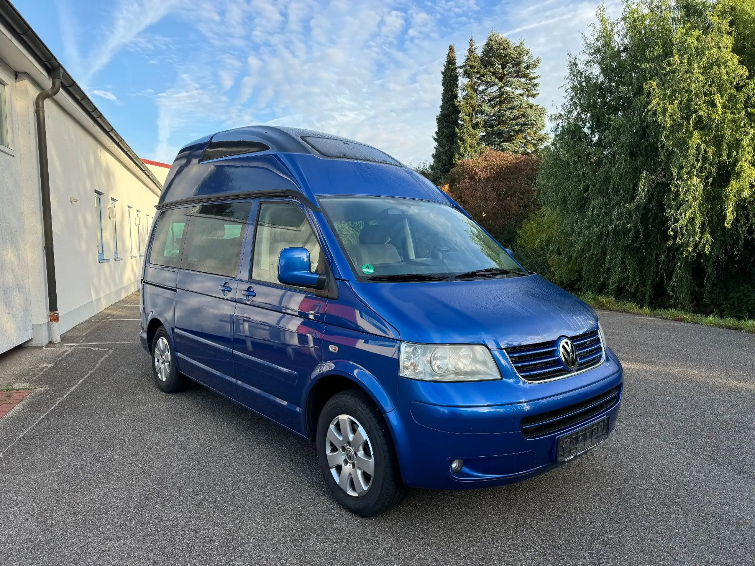 Volkswagen - T5 California