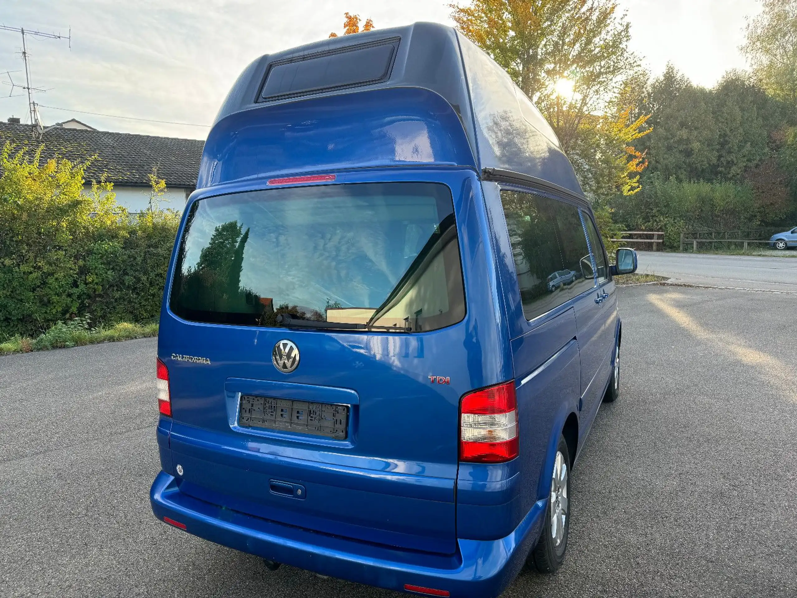 Volkswagen - T5 California