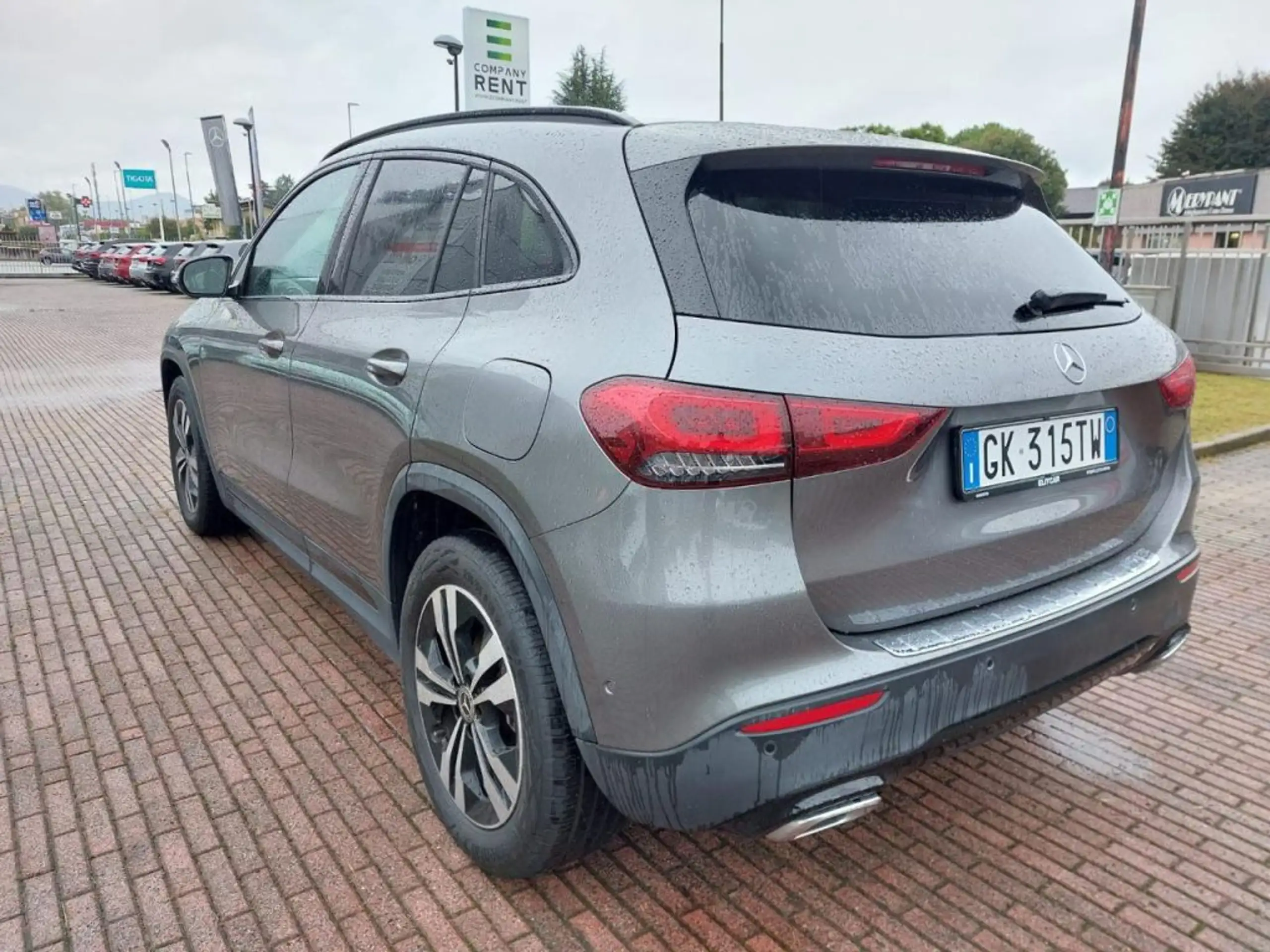 Mercedes-Benz - GLA 200