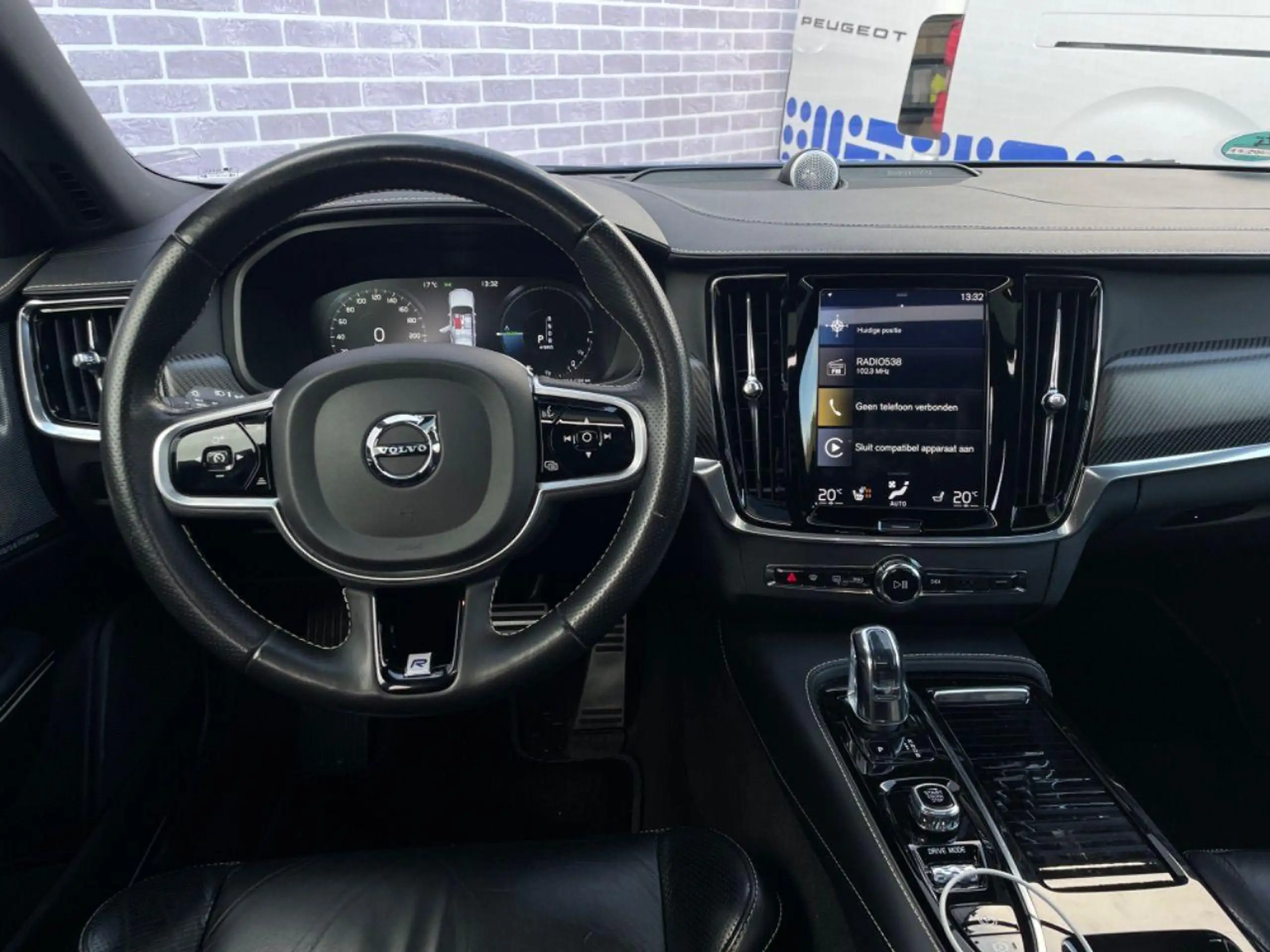 Volvo - S90