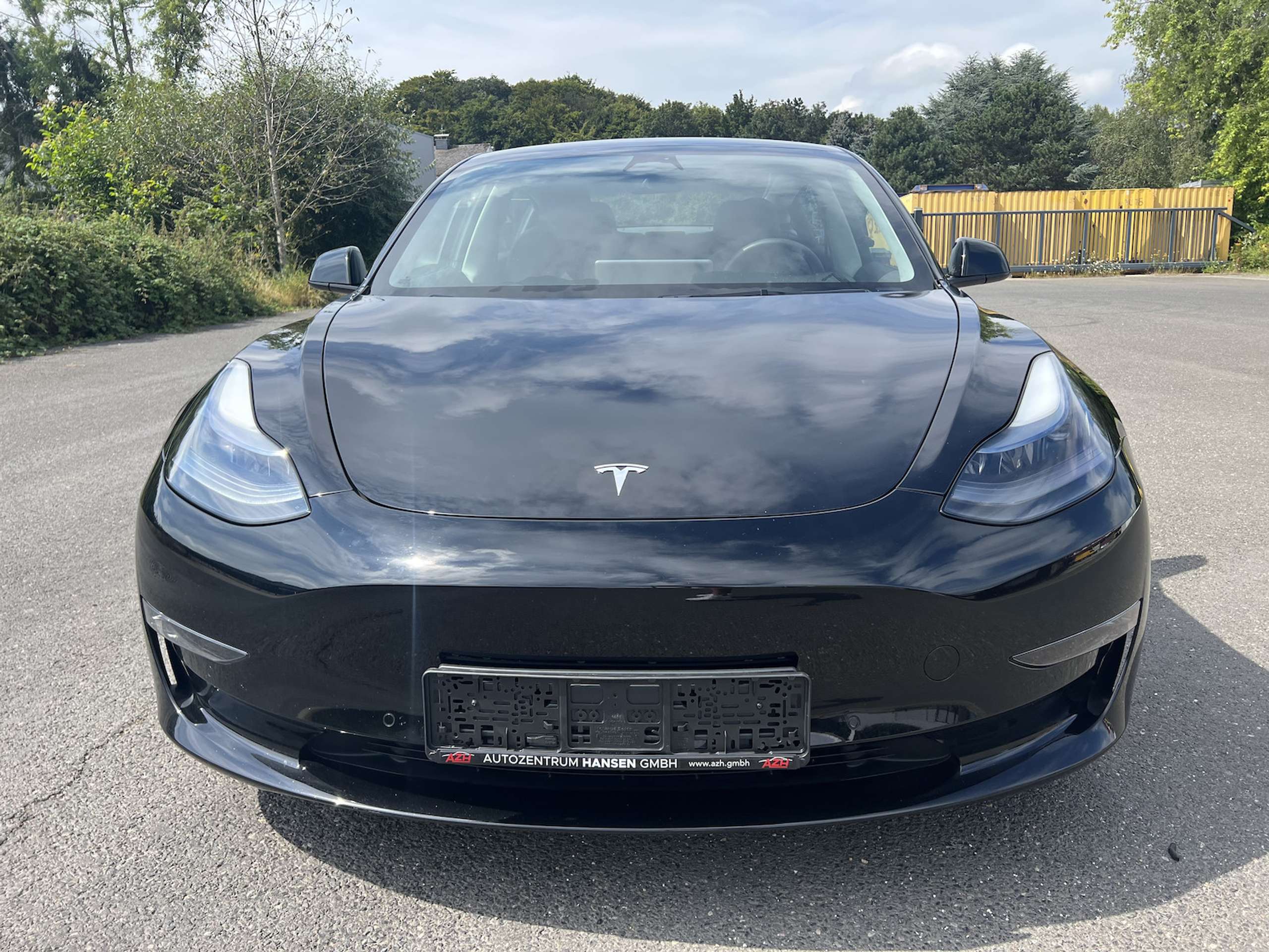 Tesla - Model 3