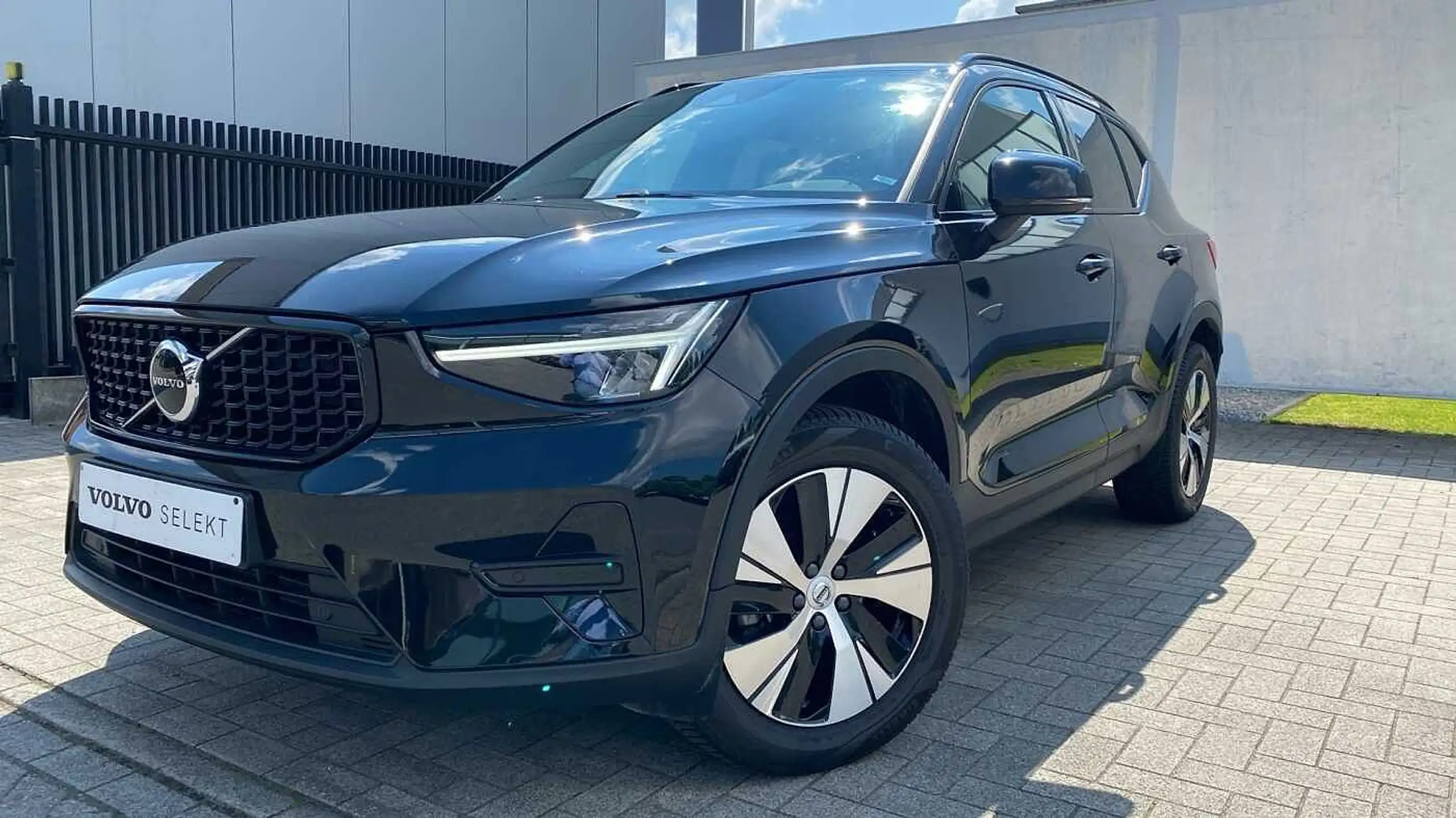 Volvo - XC40