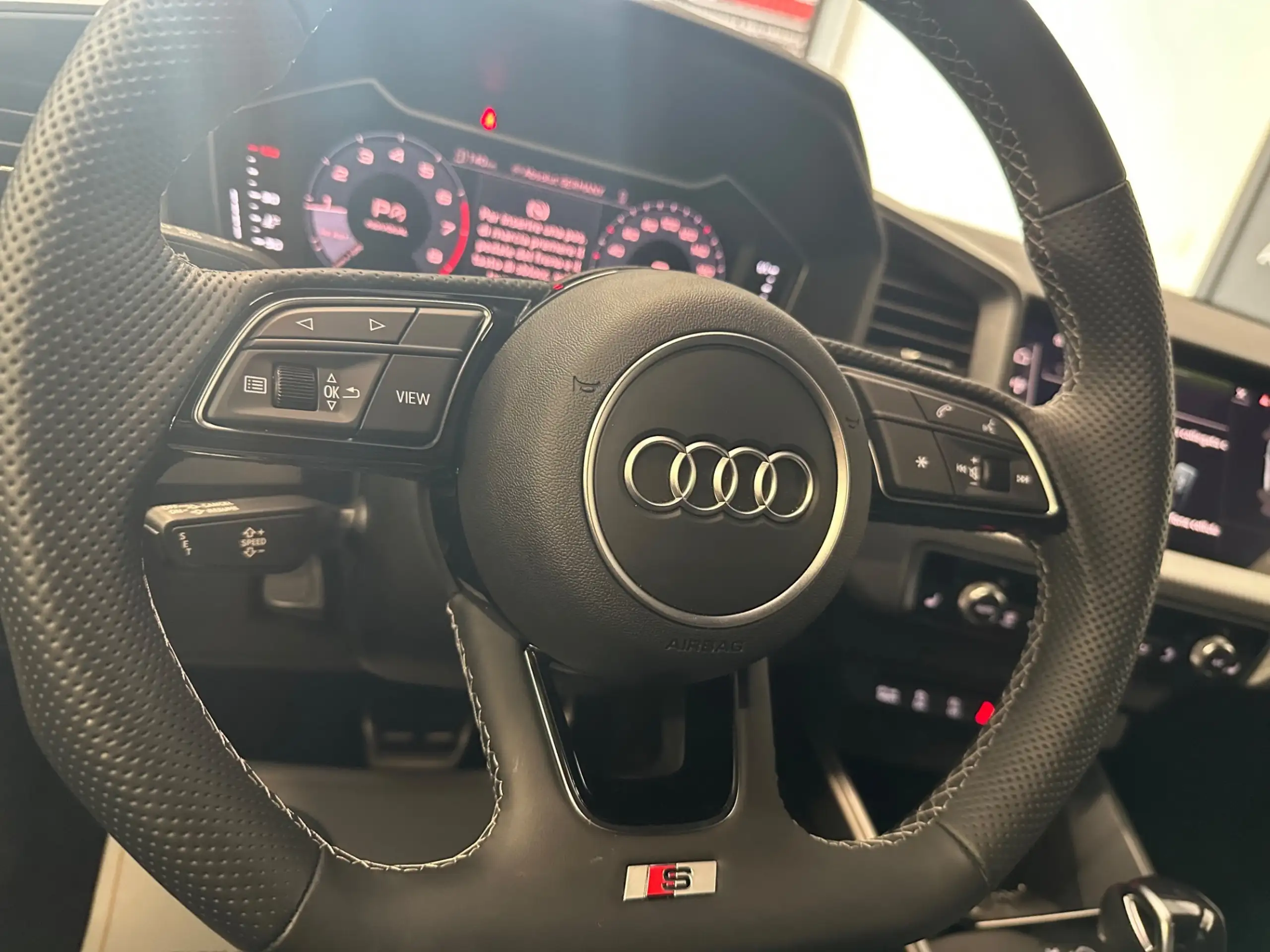 Audi - A1