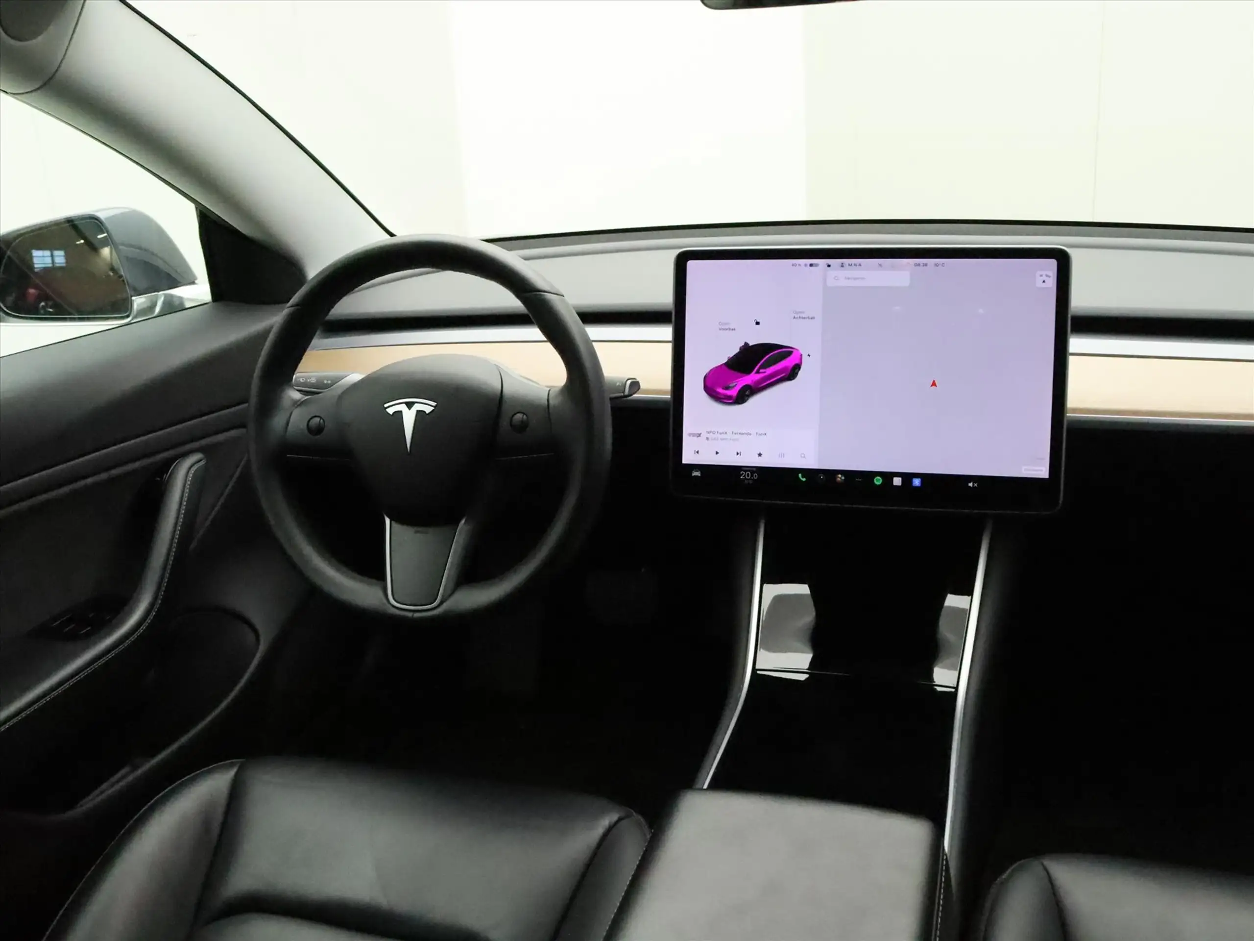 Tesla - Model 3