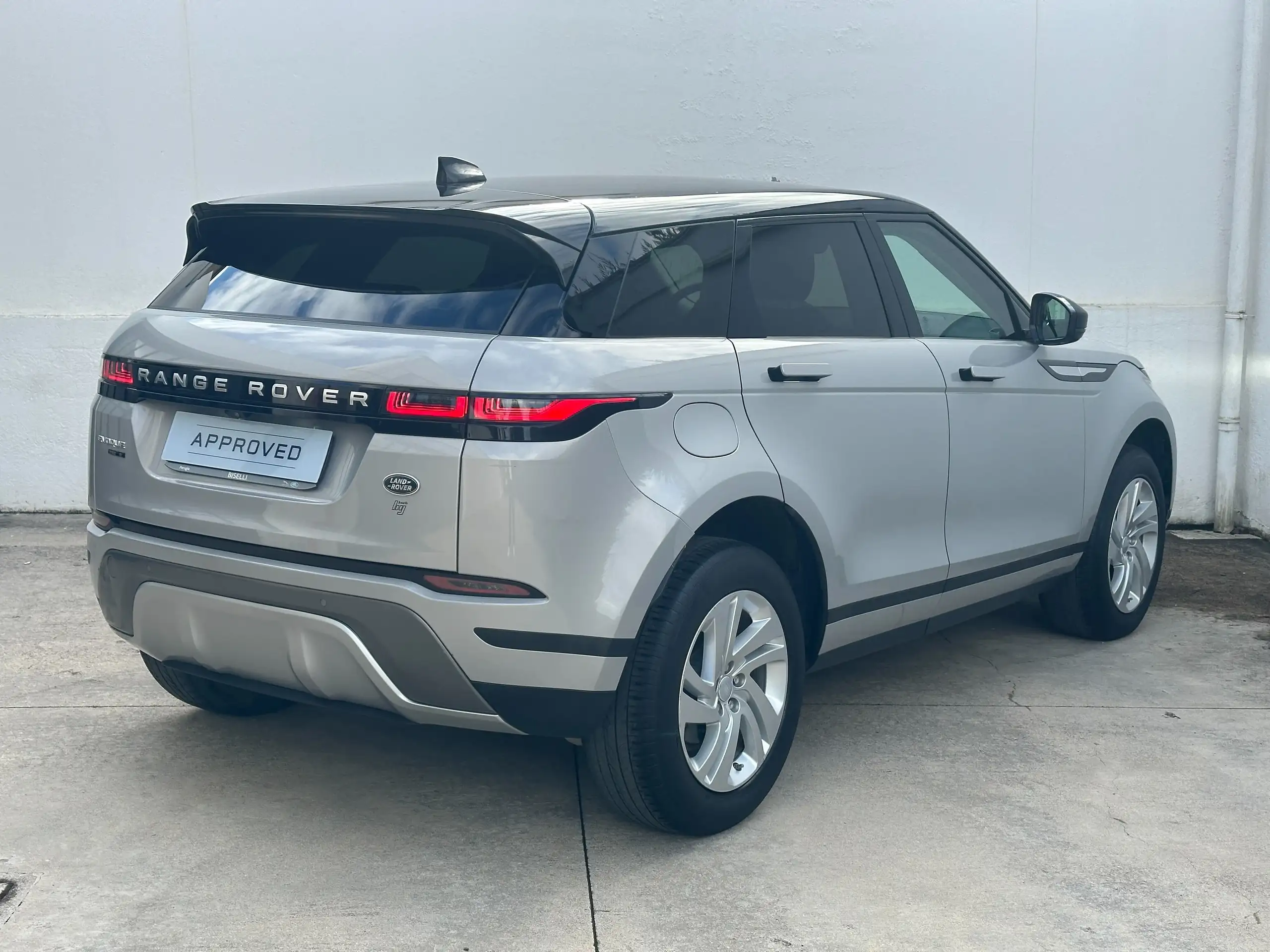 Land Rover - Range Rover Evoque