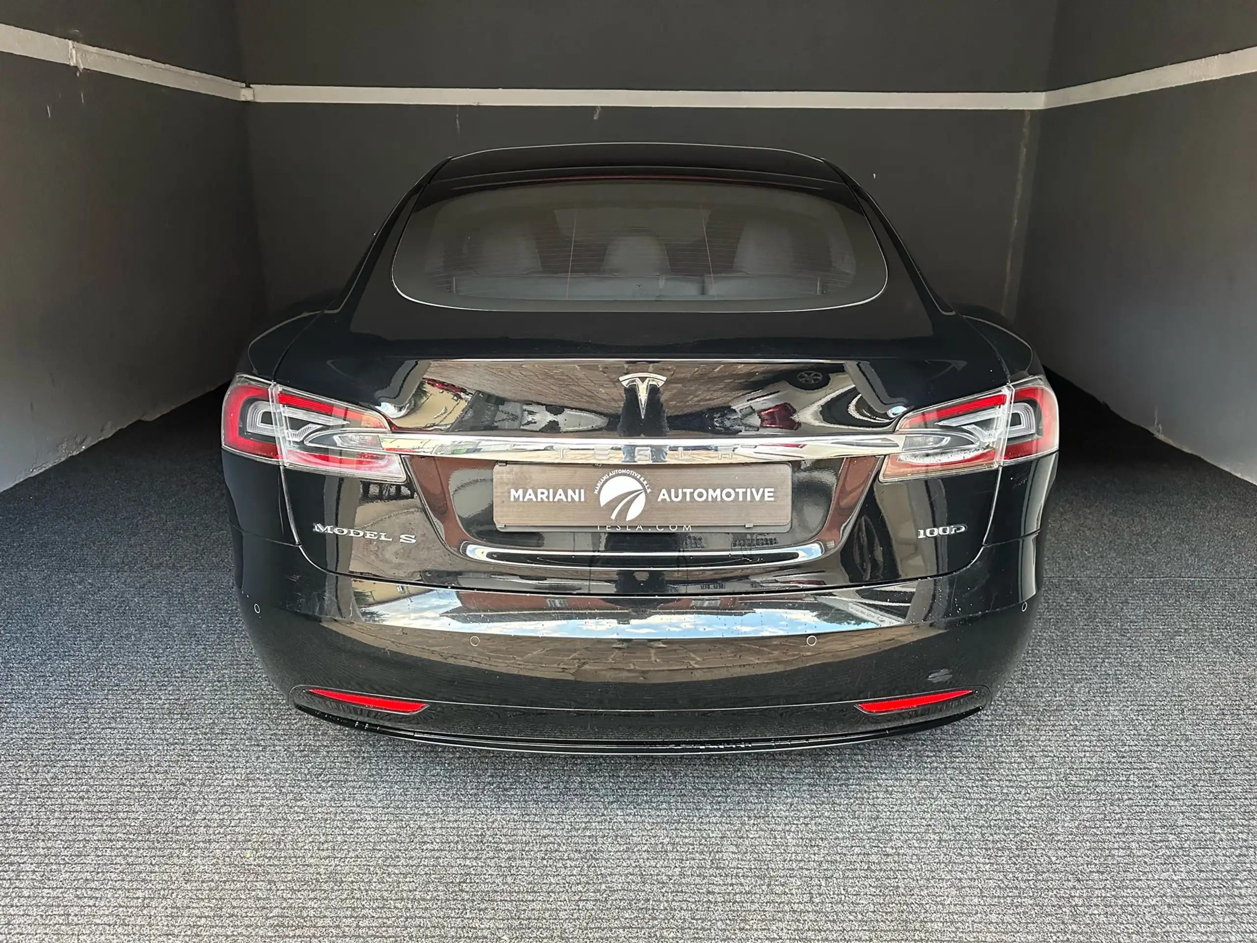 Tesla - Model S