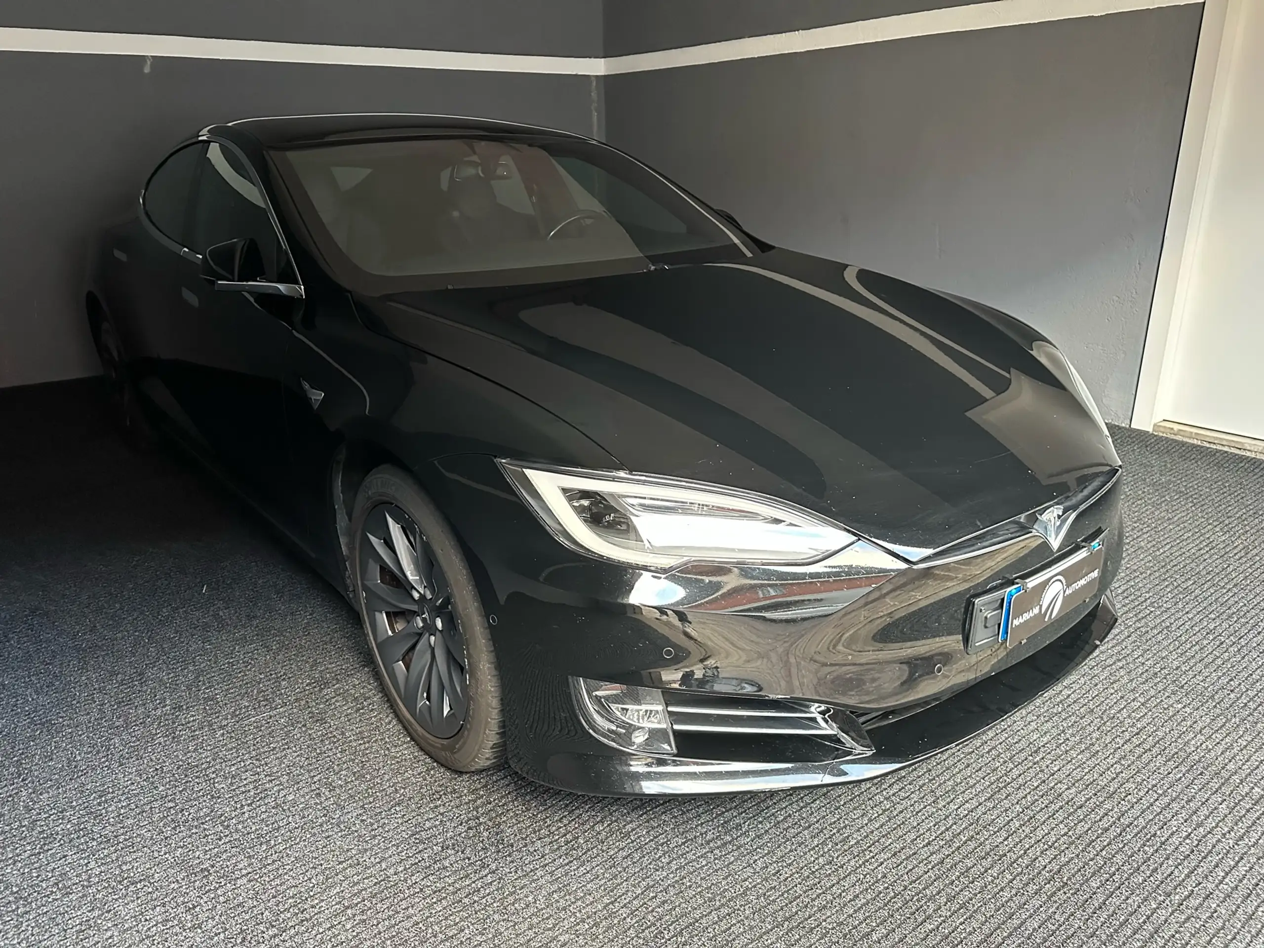 Tesla - Model S