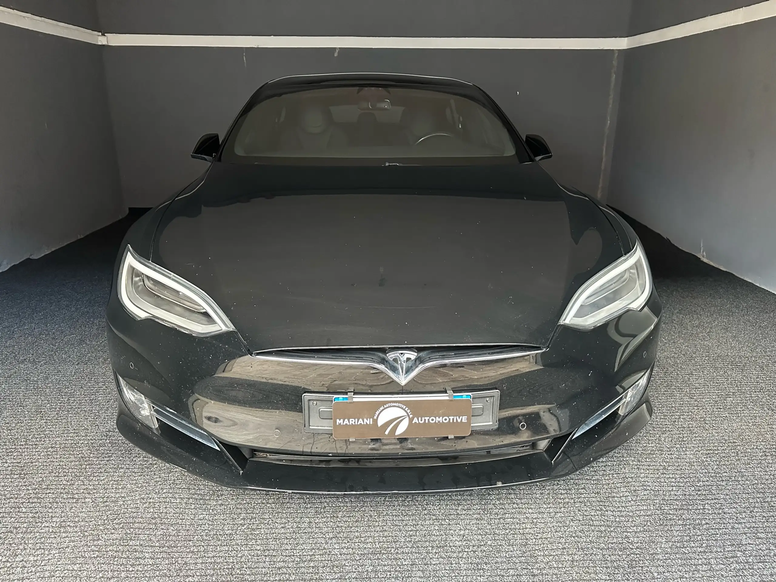 Tesla - Model S