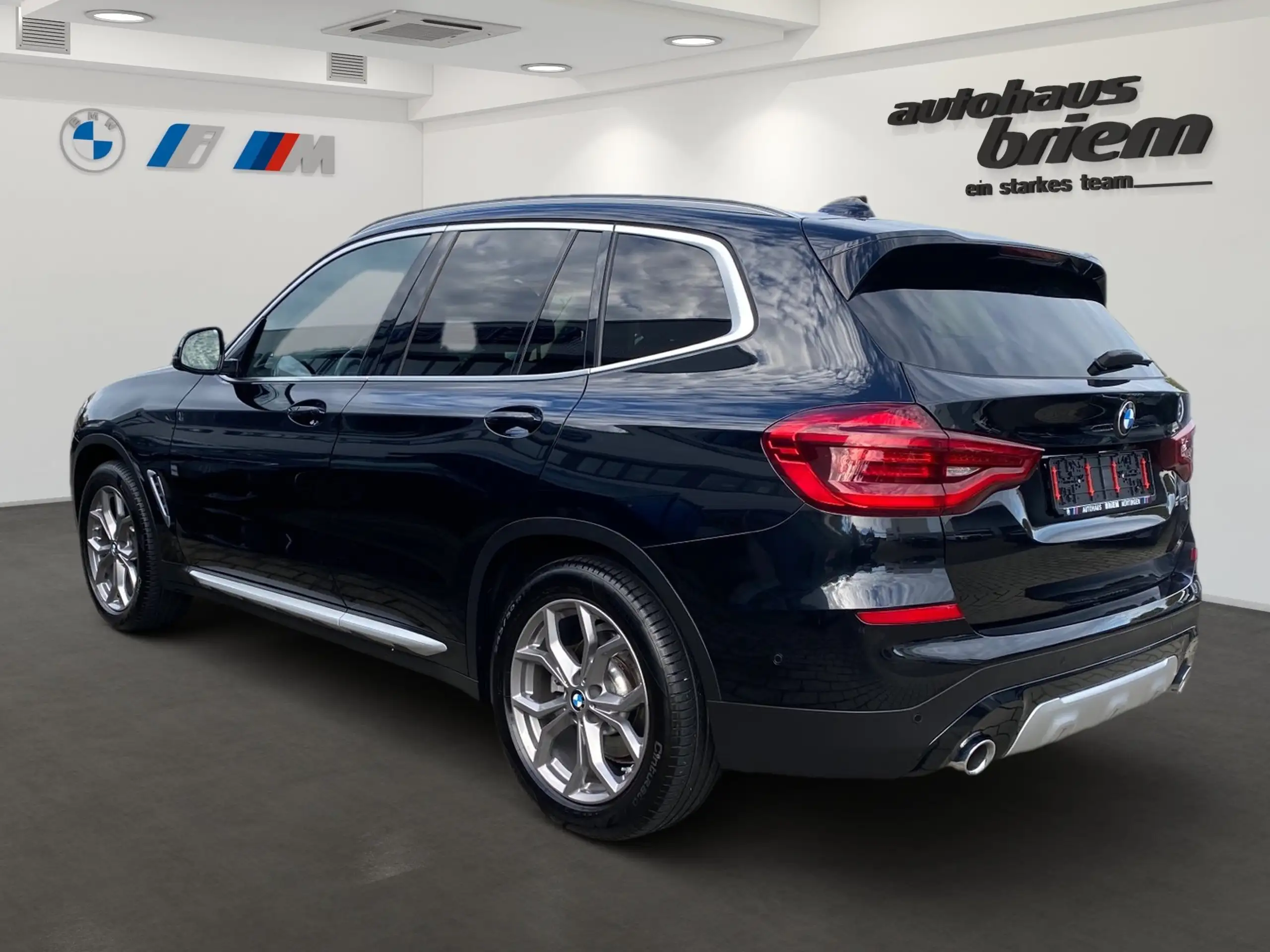 BMW - X3