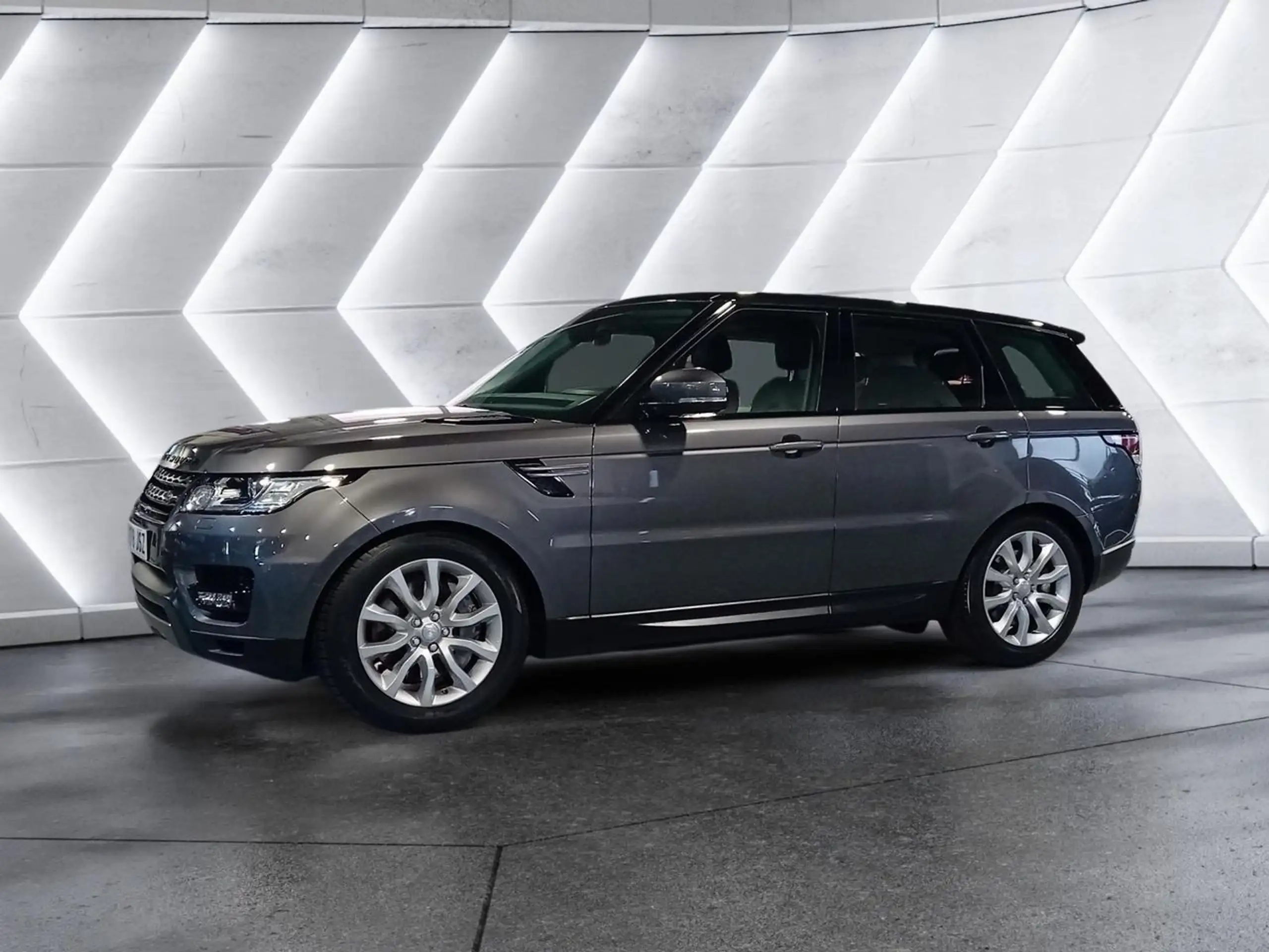 Land Rover - Range Rover Sport