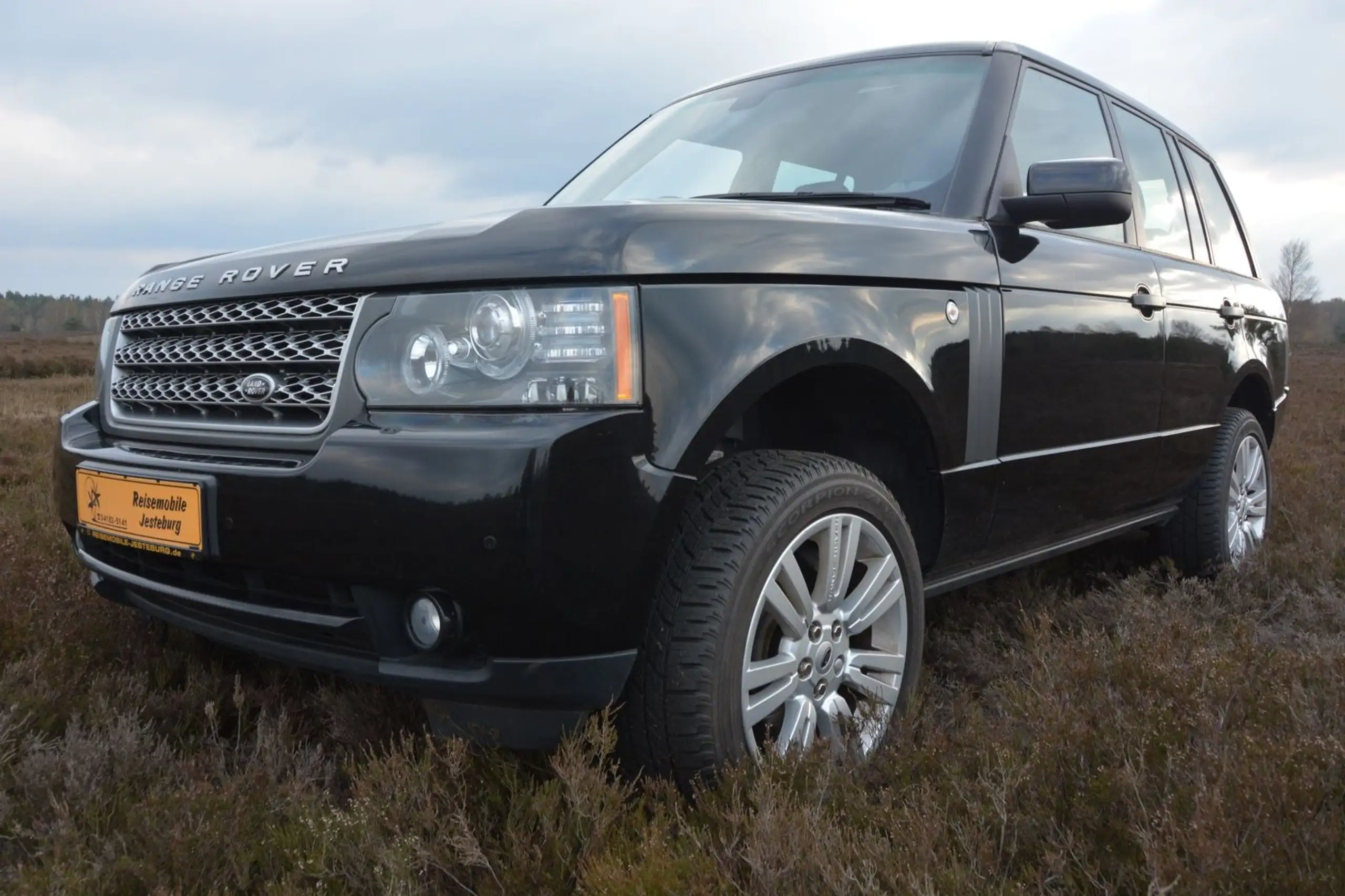 Land Rover - Range Rover