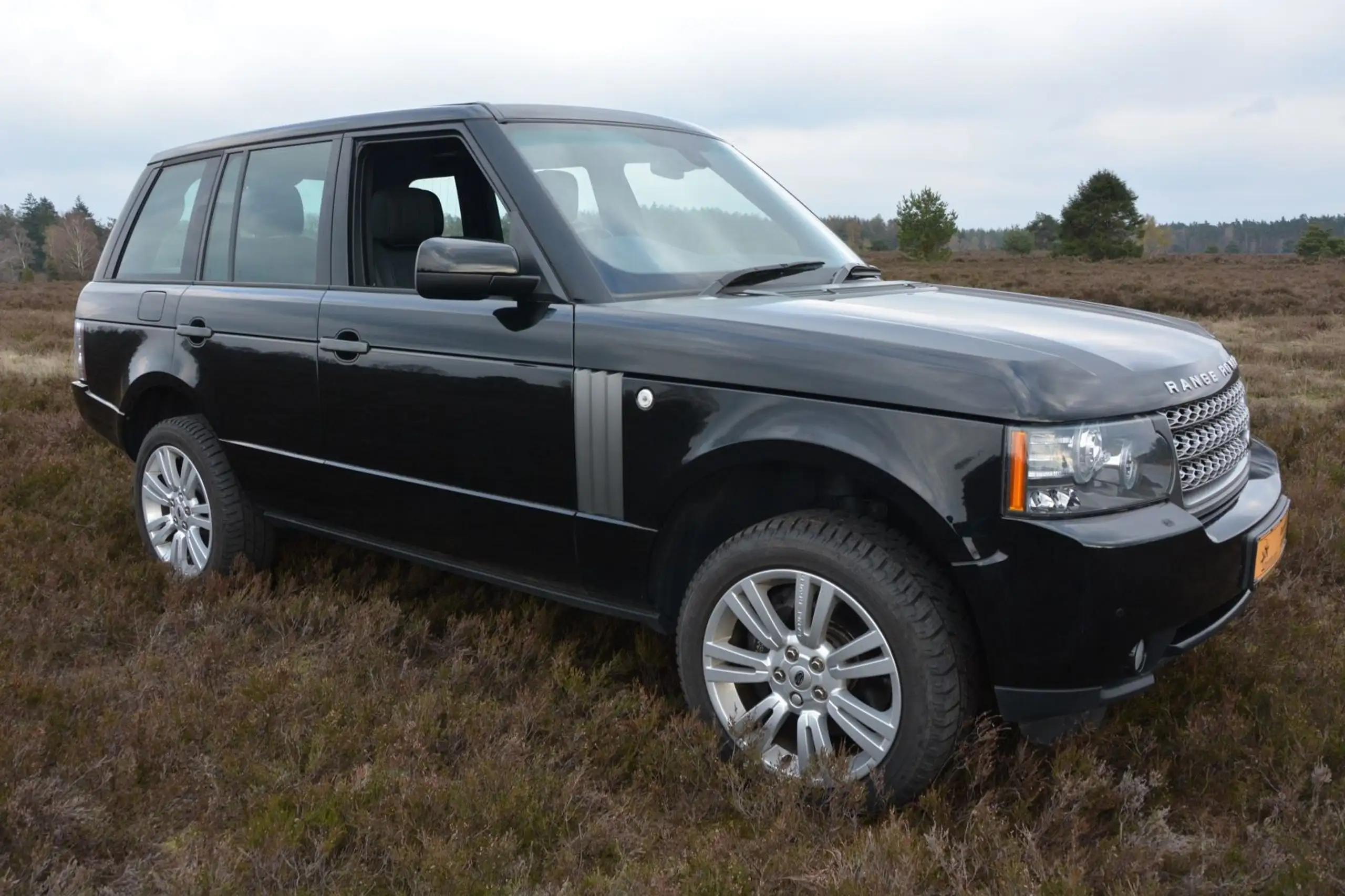 Land Rover - Range Rover