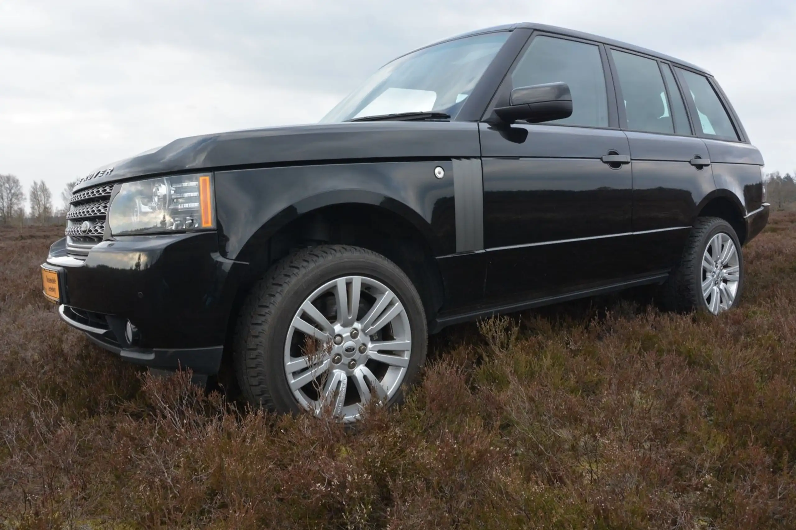 Land Rover - Range Rover