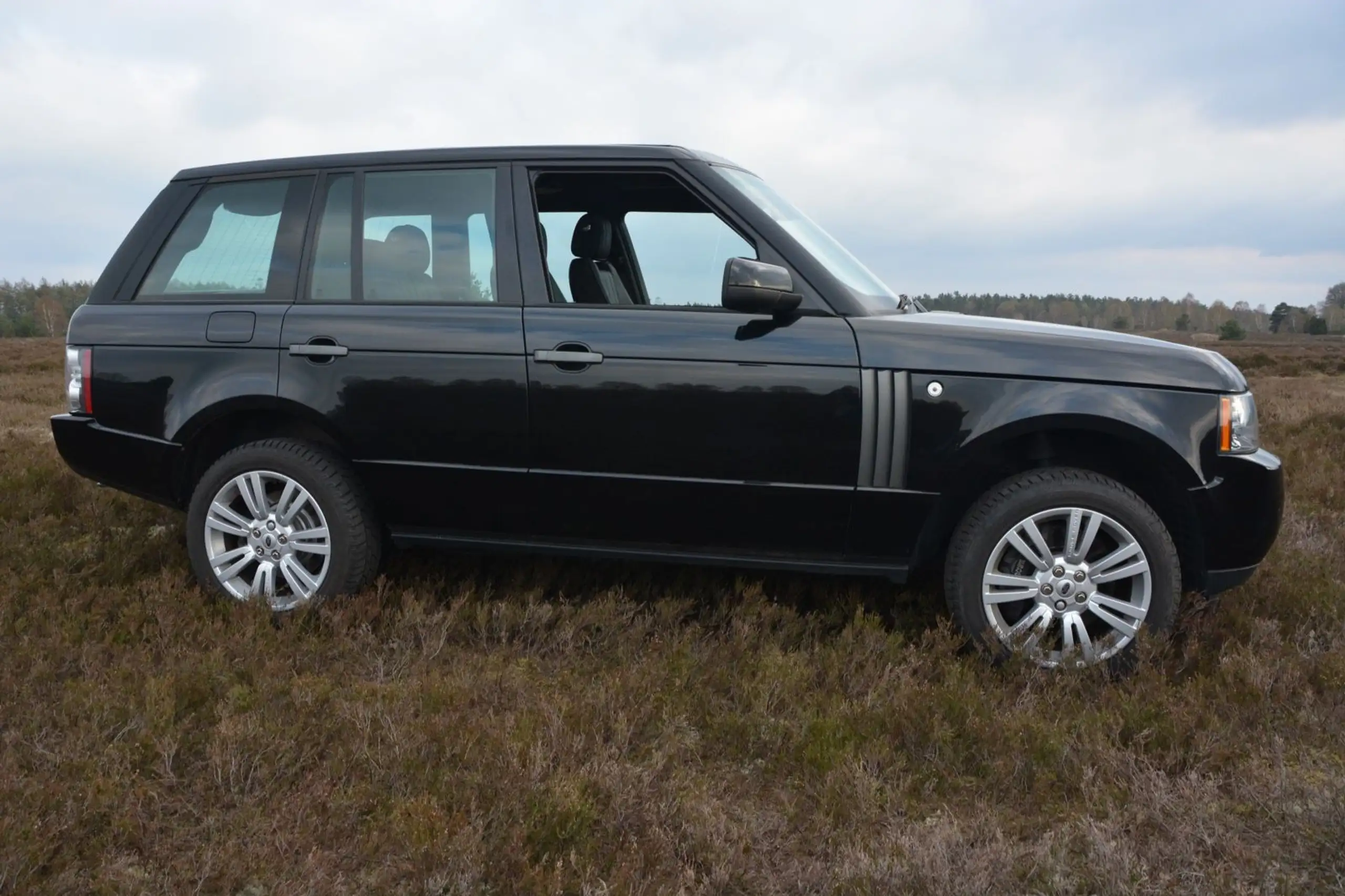 Land Rover - Range Rover