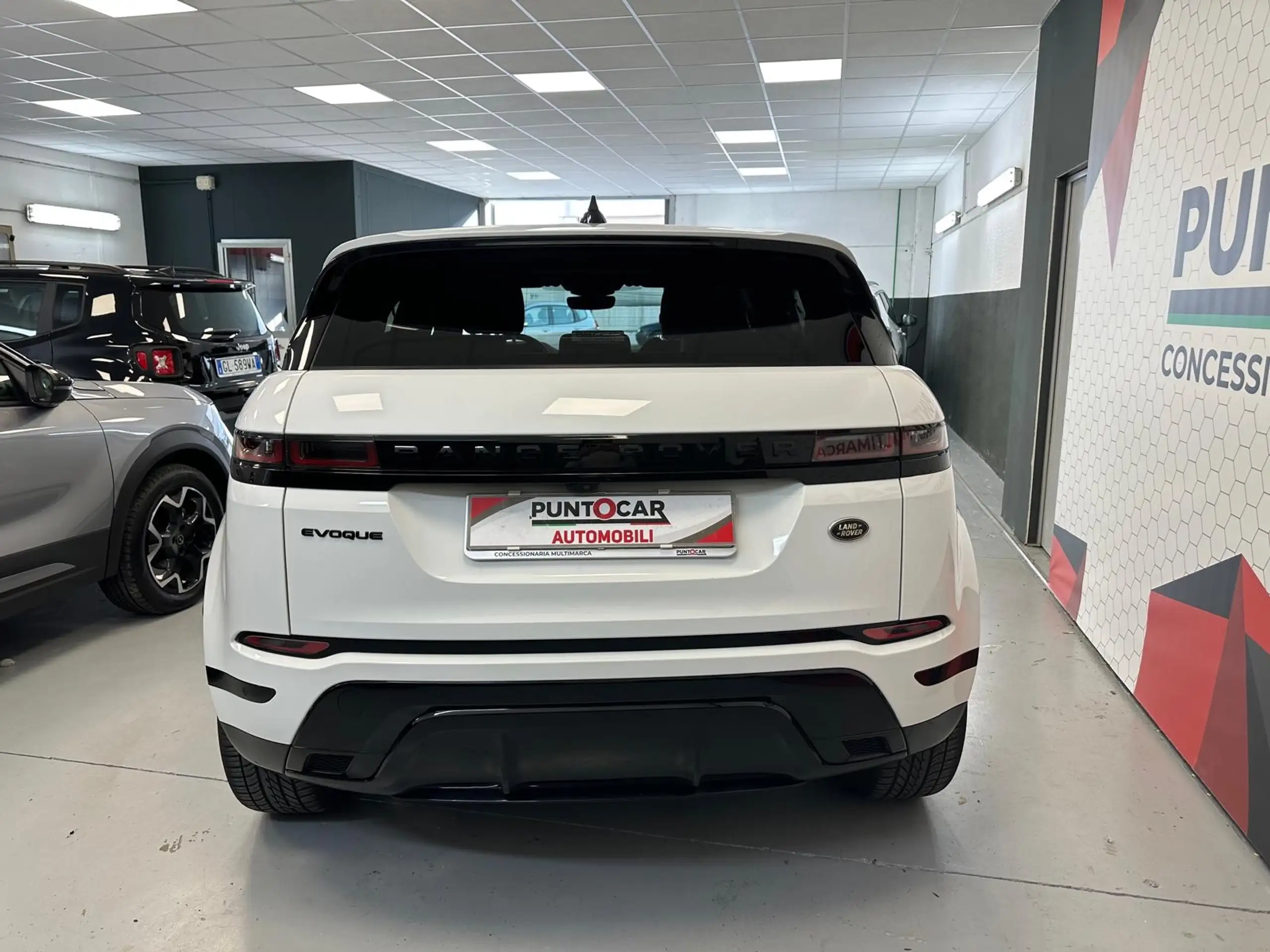 Land Rover - Range Rover Evoque