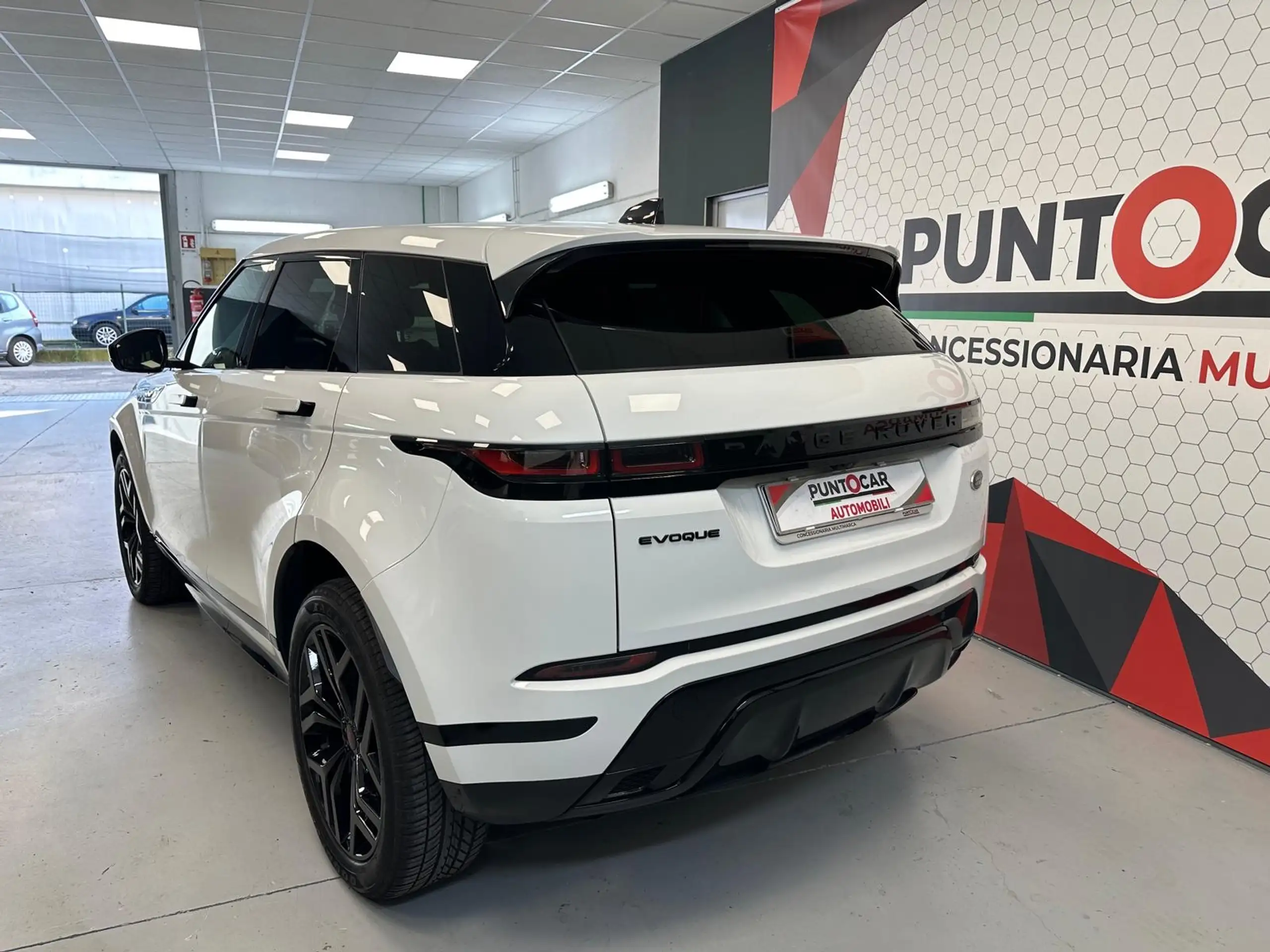 Land Rover - Range Rover Evoque